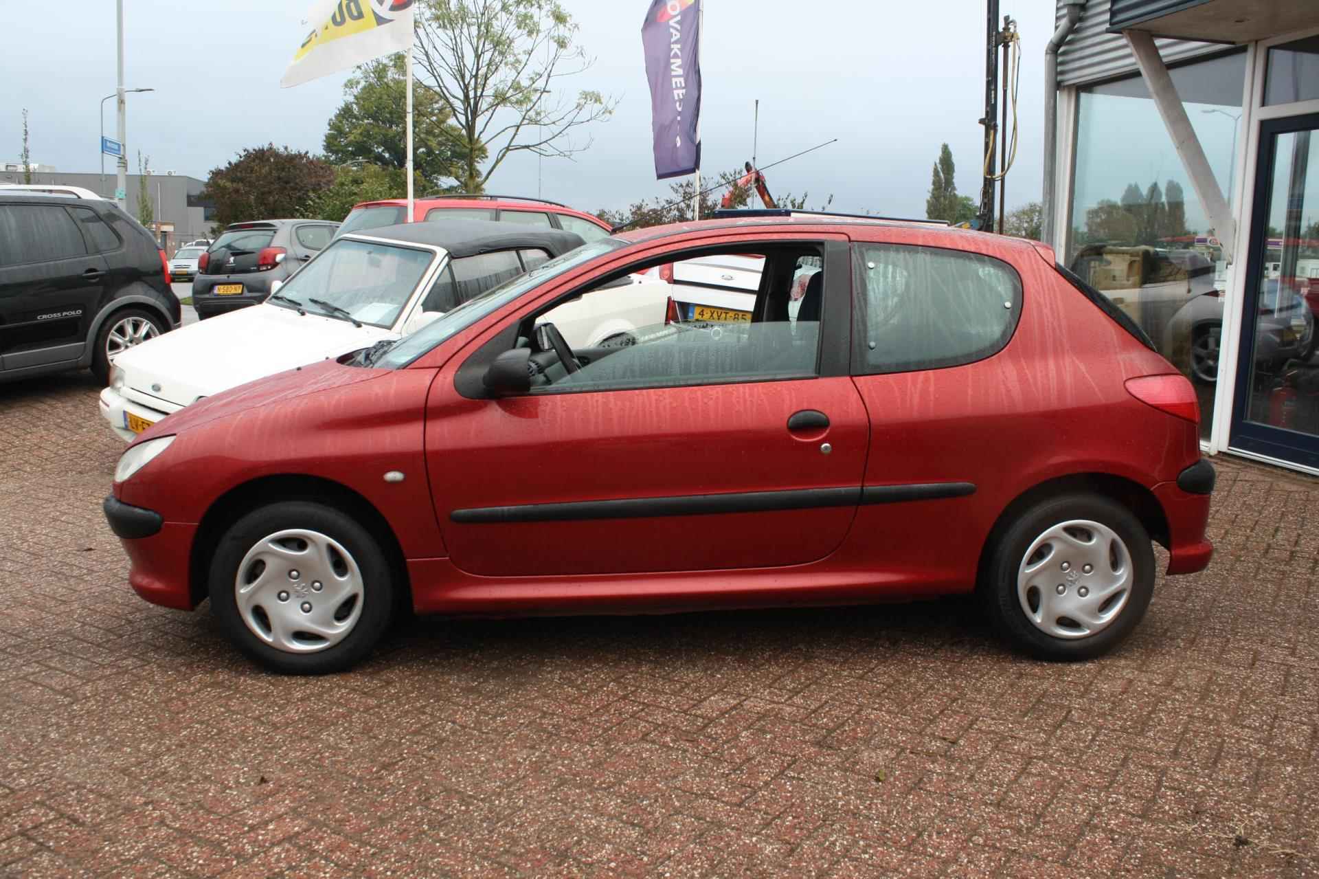 Peugeot 206 1.4 XR - 2/14