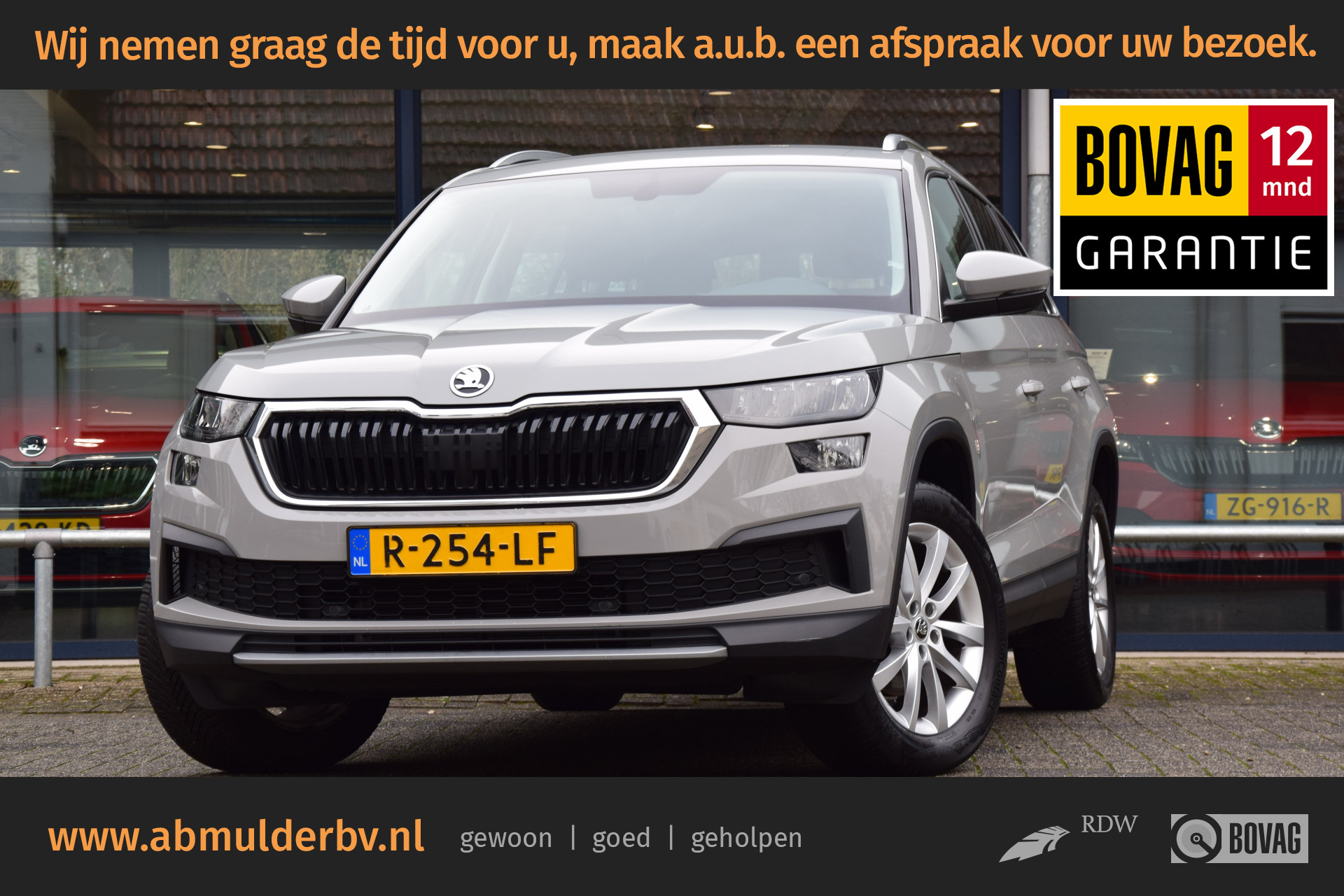 Škoda Kodiaq 1.5 TSI 150PK Business Edition | Org. NL | FabrieksGarantie | Trekhaak | Achteruitrijcamera | 18'' Velgen Met All Season Banden | PDC achter en vóór | Apple CarPlay Andoid Auto)