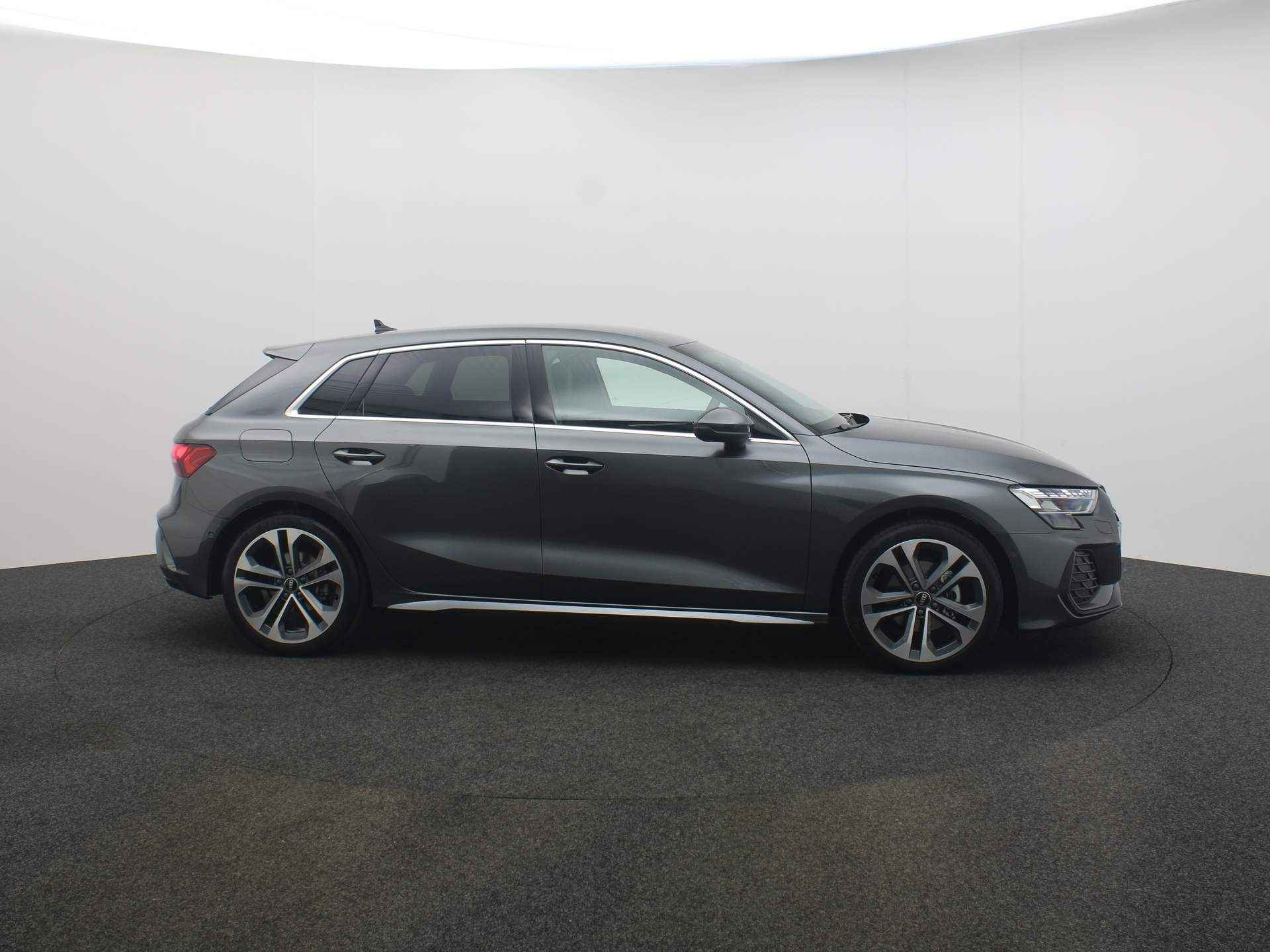 Audi A3 Sportback S edition 35 TFSI 150PK | Sonos | 18 -Inch | Stoelverwarming |   Matrix |  Ambient-Lightning | Elekt.stoelen | Side-Assist | Adapt.Cruise | - 6/38