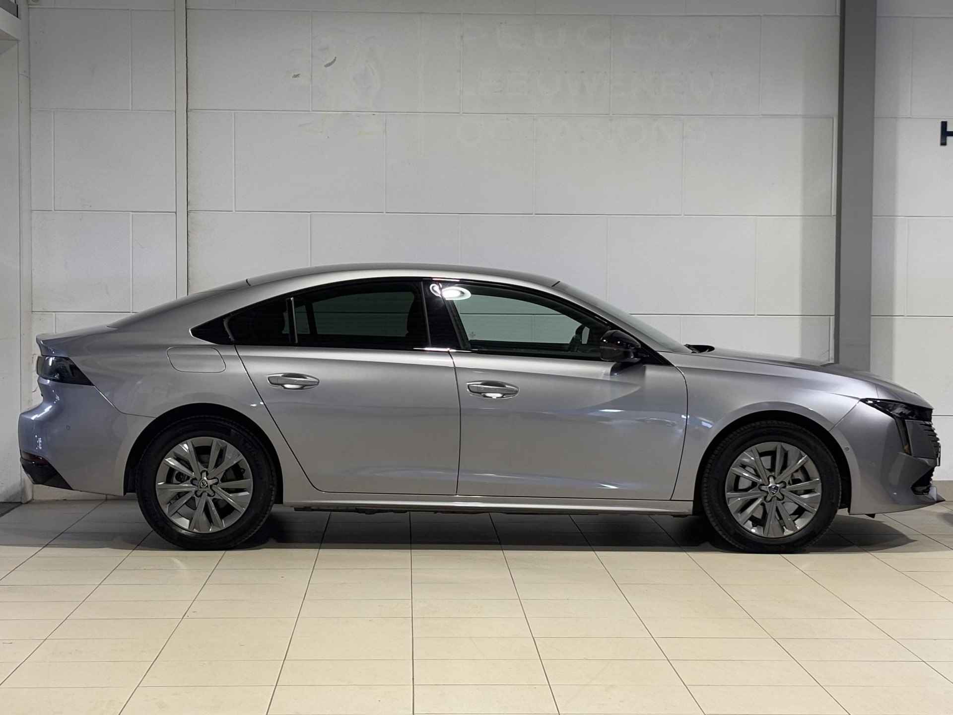 Peugeot 508 Berline Allure Pack 1.6 PHEV HYbrid 225pk e-EAT8 | HANDSFREE A.KLEP | AGR-STOELEN | 360° CAMERA | STOELVERW. | ADAPTIVE CRUISE | NAVI | - 11/72