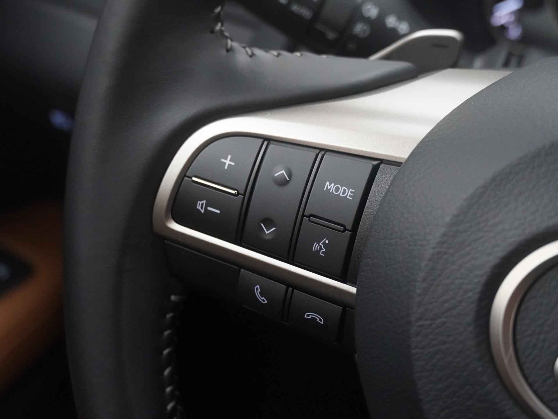 Lexus RX 450h AWD Luxury Line | 1e eigenaar | Stoelkoeling | Apple Carplay / Android Auto - 19/32