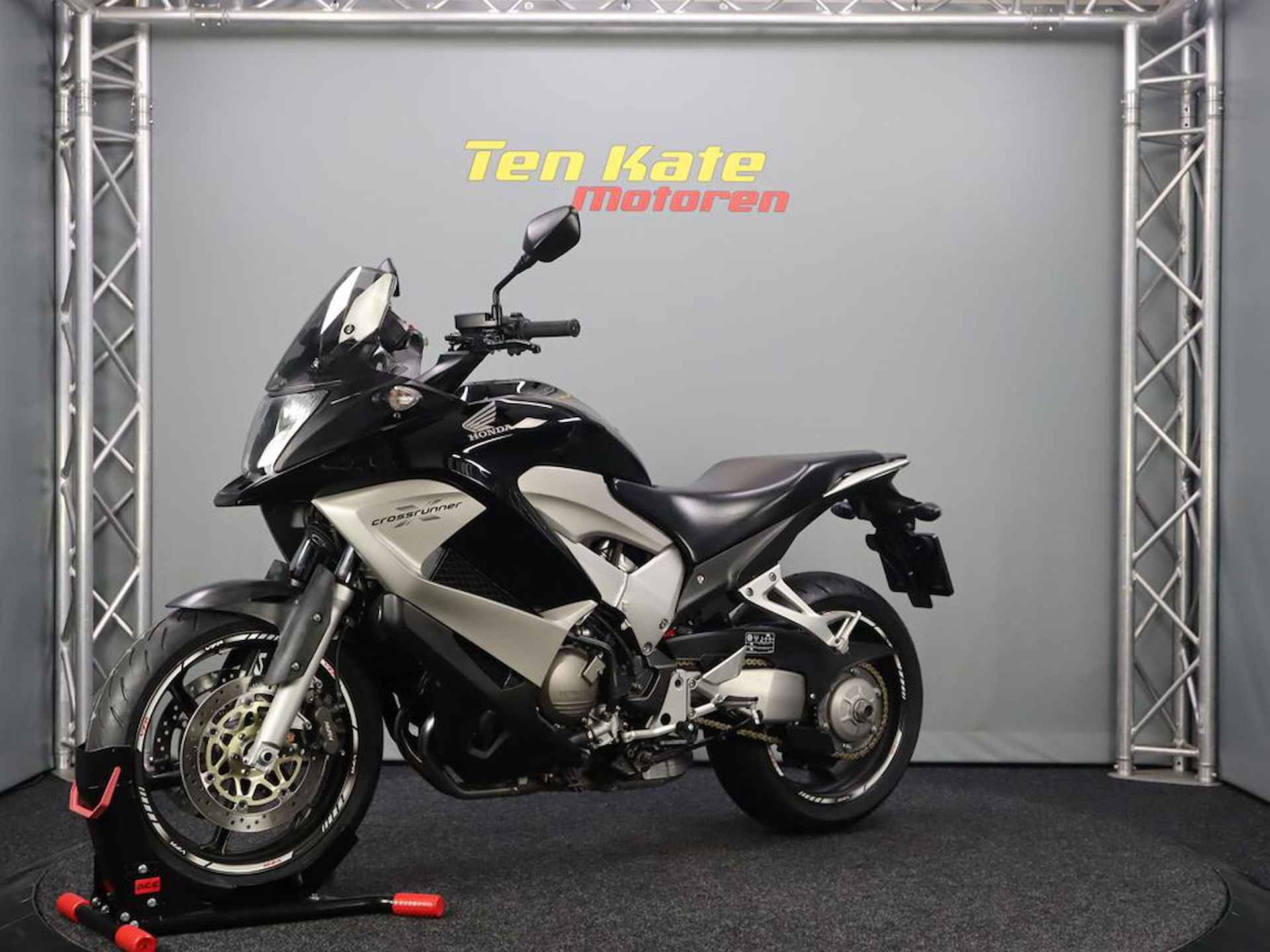 Honda VFR 800 X Crossrunner - 6/12