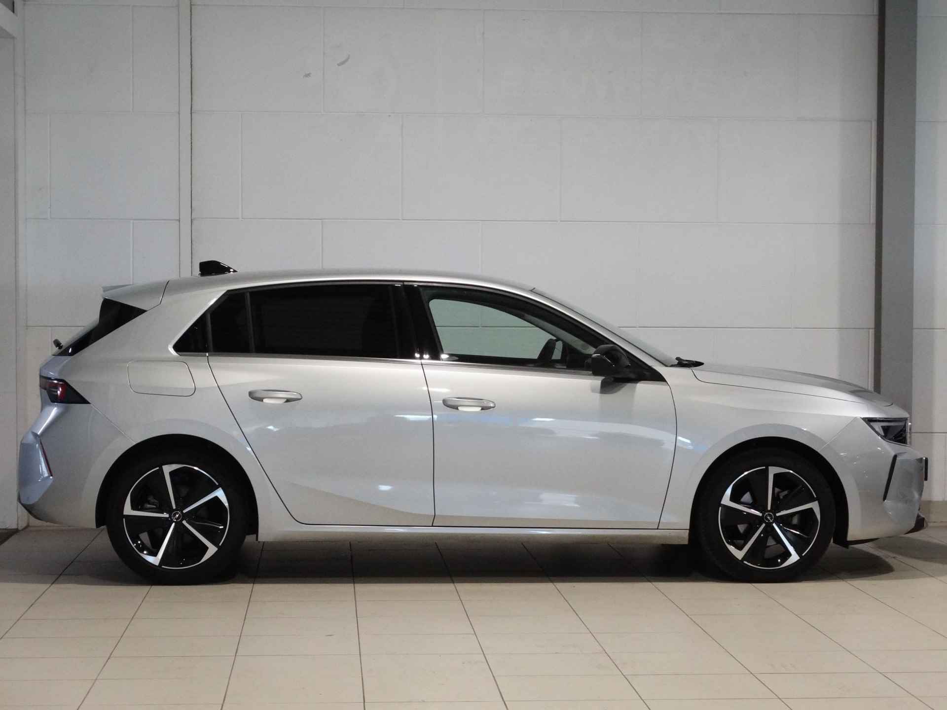 Opel Astra 1.2 Turbo 130pk Elegance |AGR-STOEL|ADAPTIVE CRUISE|PURE PANEL|NAVI|ACHTERUITRIJCAMERA|DODEHOEK|DRIVE ASSIST|ISOFIX|LEVEL 3| - 11/54