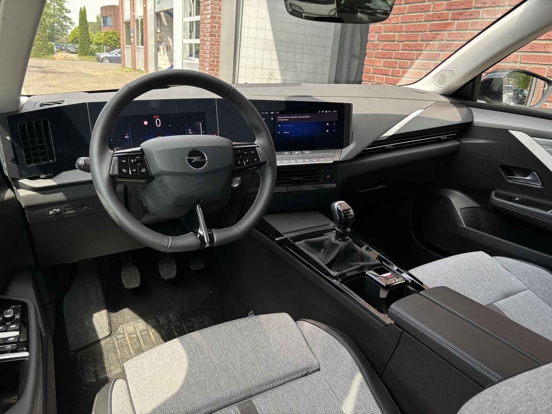 Opel Astra 1.2 Turbo 130pk Elegance |AGR-STOEL|ADAPTIVE CRUISE|PURE PANEL|NAVI|ACHTERUITRIJCAMERA|DODEHOEK|DRIVE ASSIST|ISOFIX|LEVEL 3| - 15/54
