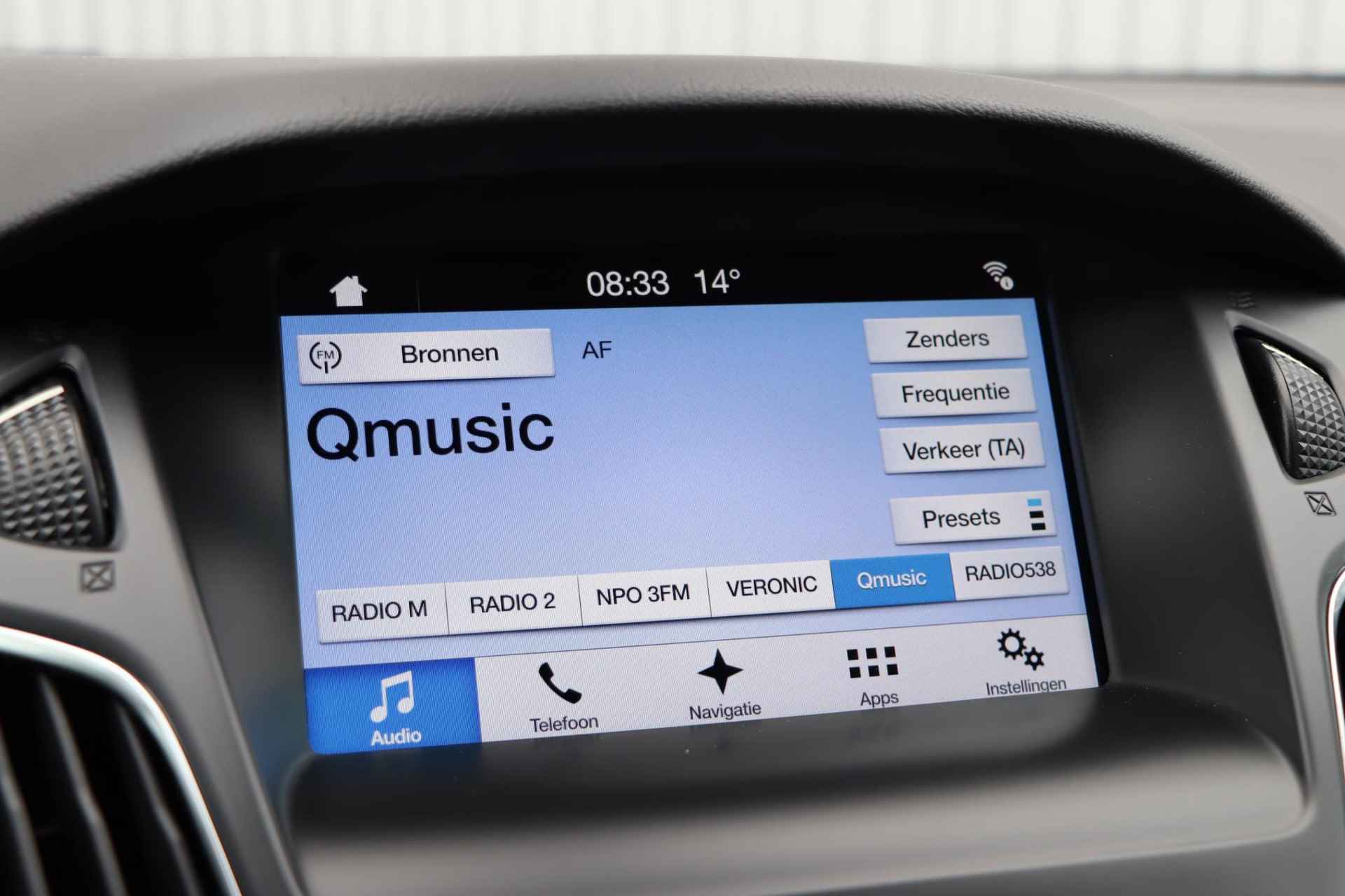 Ford Focus Wagon 1.0 ST-Line  | Navigatie | Climate Control | Parkeersensoren rondom | Cruise Control | Stoel-en voorruitverwarming | Privacy Glass | Apple Carplay/Android Auto | - 20/35