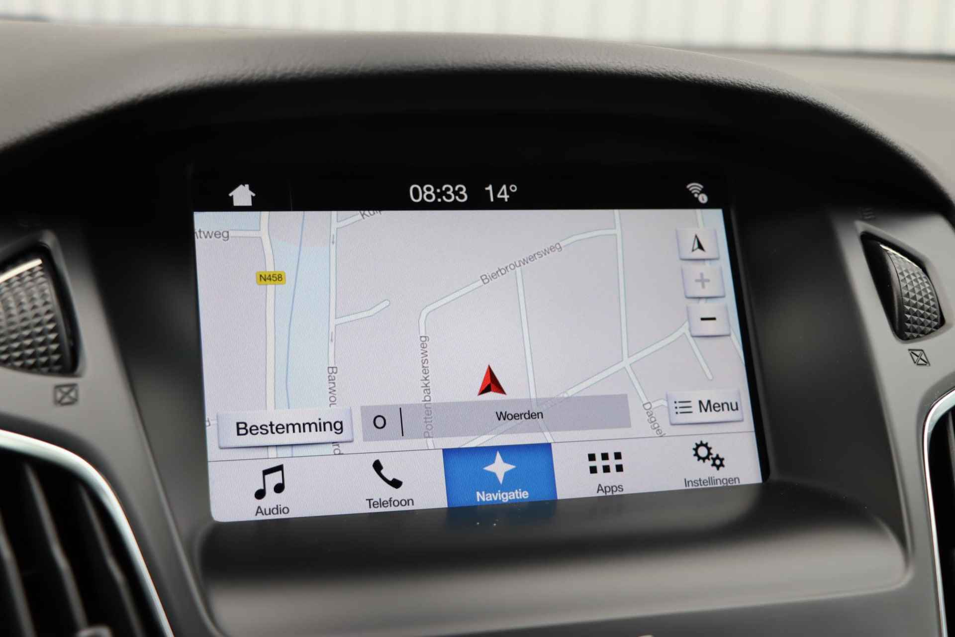 Ford Focus Wagon 1.0 ST-Line  | Navigatie | Climate Control | Parkeersensoren rondom | Cruise Control | Stoel-en voorruitverwarming | Privacy Glass | Apple Carplay/Android Auto | - 22/35