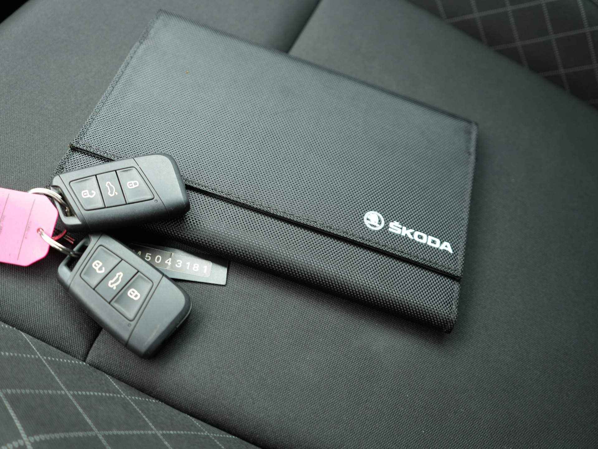 Škoda Karoq 1.5 TSI ACT Business Edition - 150 PK - Trekhaak - 20/26