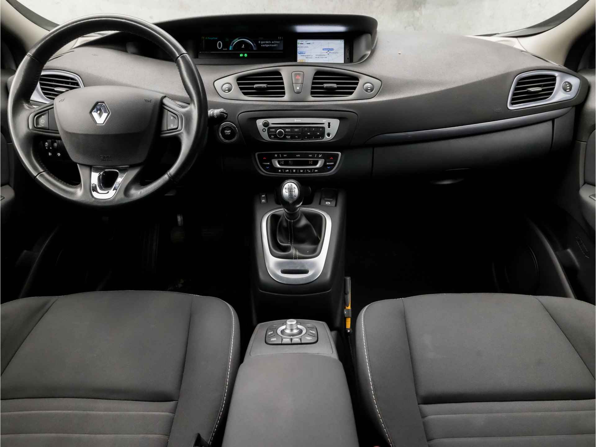 Renault Grand Scénic 1.2 TCe Limited Deluxe (NAVIGATIE, CLIMATE, GETINT GLAS, CRUISE, XENON, SPORTSTOELEN, TREKHAAK, PARKEERSENSOREN, BLUETOOTH, NIEUWE APK, NIEUWSTAAT) - 6/34