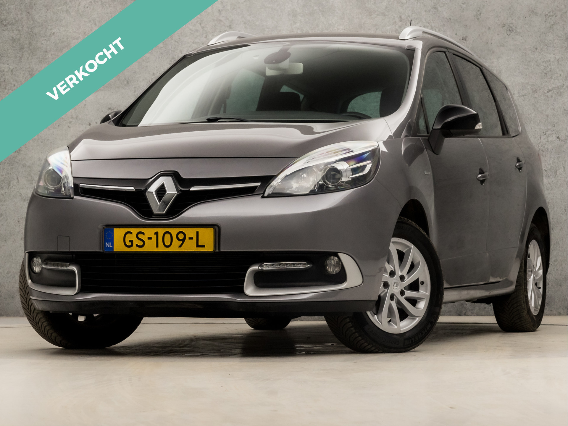 Renault Grand Scénic 1.2 TCe Limited Deluxe (NAVIGATIE, CLIMATE, GETINT GLAS, CRUISE, XENON, SPORTSTOELEN, TREKHAAK, PARKEERSENSOREN, BLUETOOTH, NIEUWE APK, NIEUWSTAAT)