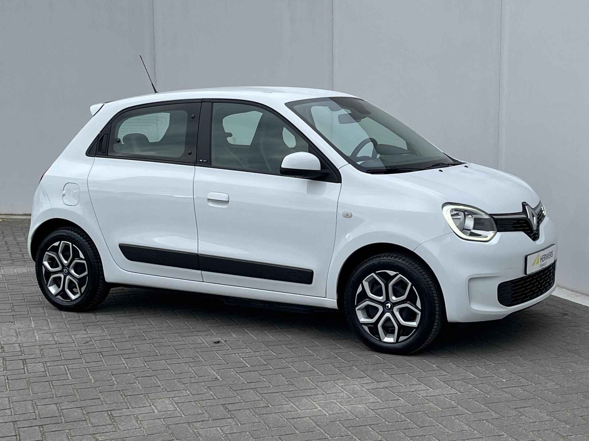 Renault Twingo Z.E. R80 Collection / €2.000,- Subsidie mogelijk / Climate control / Apple carplay & Android auto / Allseasonbanden - 20/48