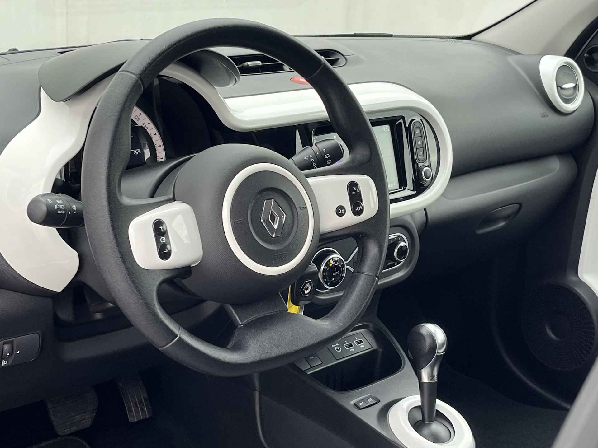 Renault Twingo Z.E. R80 Collection / €2.000,- Subsidie mogelijk / Climate control / Apple carplay & Android auto / Allseasonbanden - 27/48