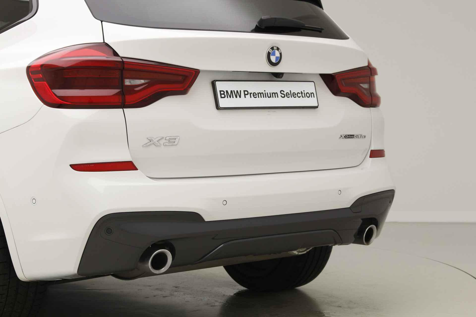 BMW X3 xDrive30e M-Sport | Panorama | Harman Kardon | Driving Assistant Plus | Trekhaak  | 2 jaar BMW Garantie - 12/42