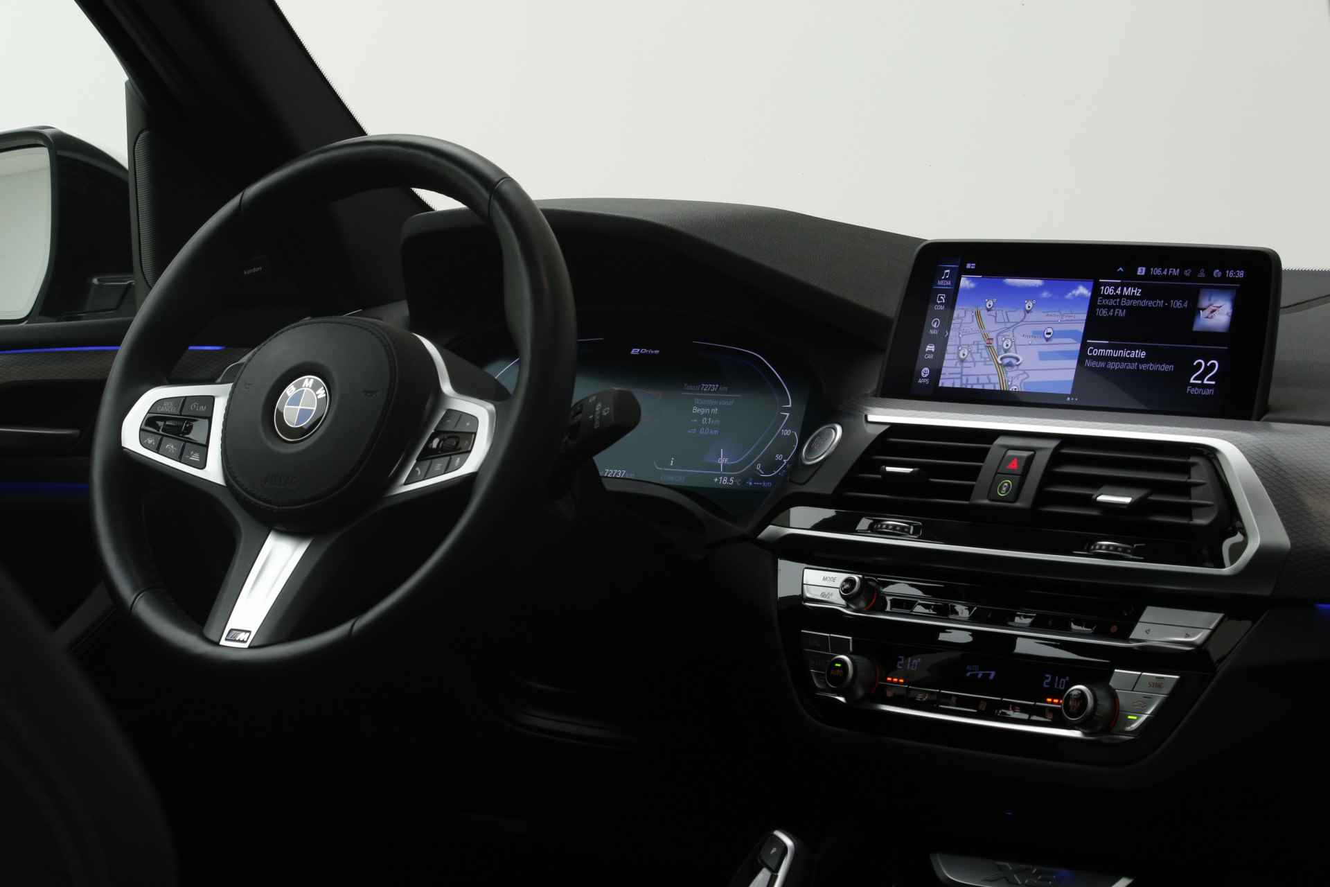 BMW X3 xDrive30e M-Sport | Panorama | Harman Kardon | Driving Assistant Plus | Trekhaak  | 2 jaar BMW Garantie - 32/42