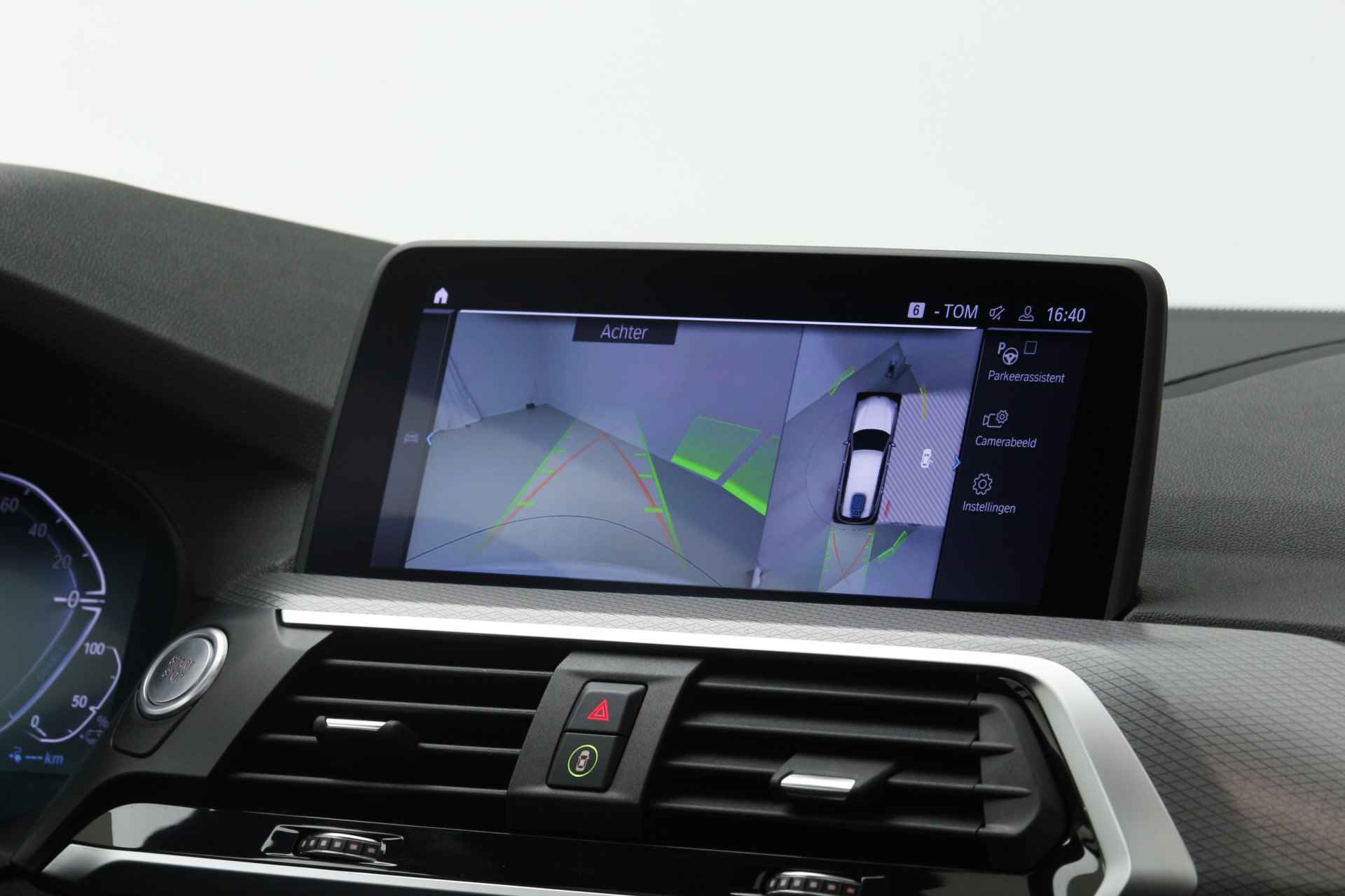 BMW X3 xDrive30e M-Sport | Panorama | Harman Kardon | Driving Assistant Plus | Trekhaak  | 2 jaar BMW Garantie - 41/42