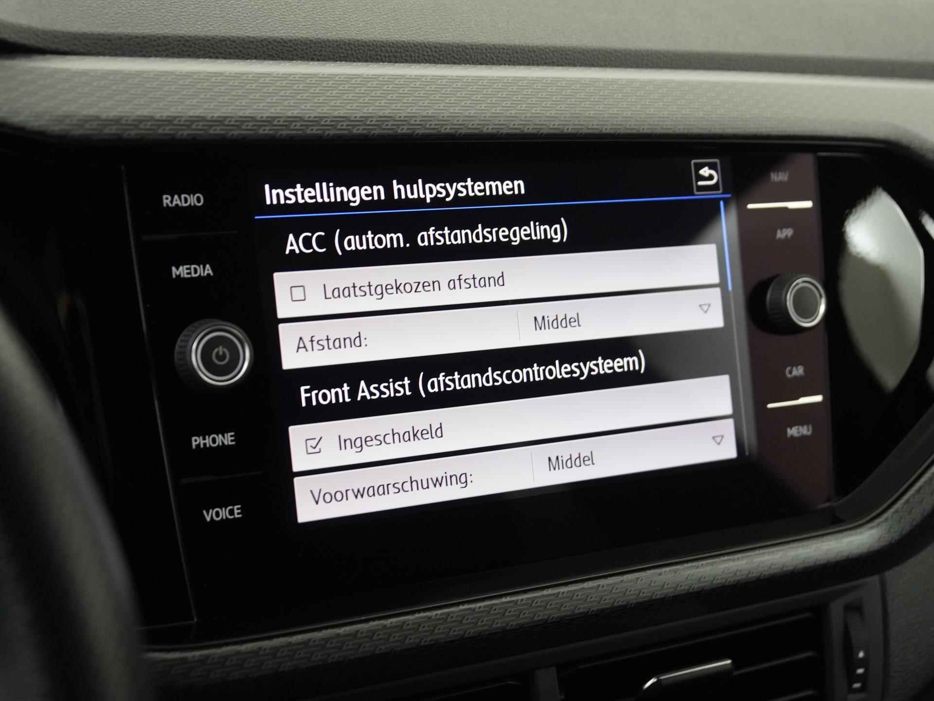 Volkswagen T-Cross 1.0 TSI R-Line DSG | Active Info Display | Camera | Zondag Open! - 17/40