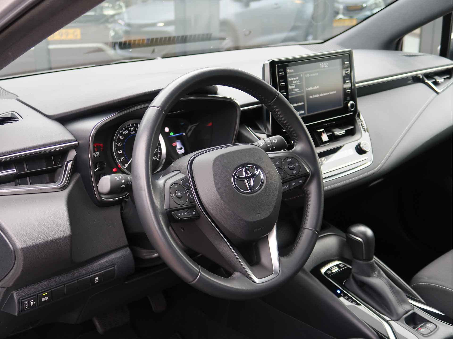 Toyota Corolla Touring Sports 1.8 Hybrid Active | Carplay | Adapt Cruise | Camera - 10/21