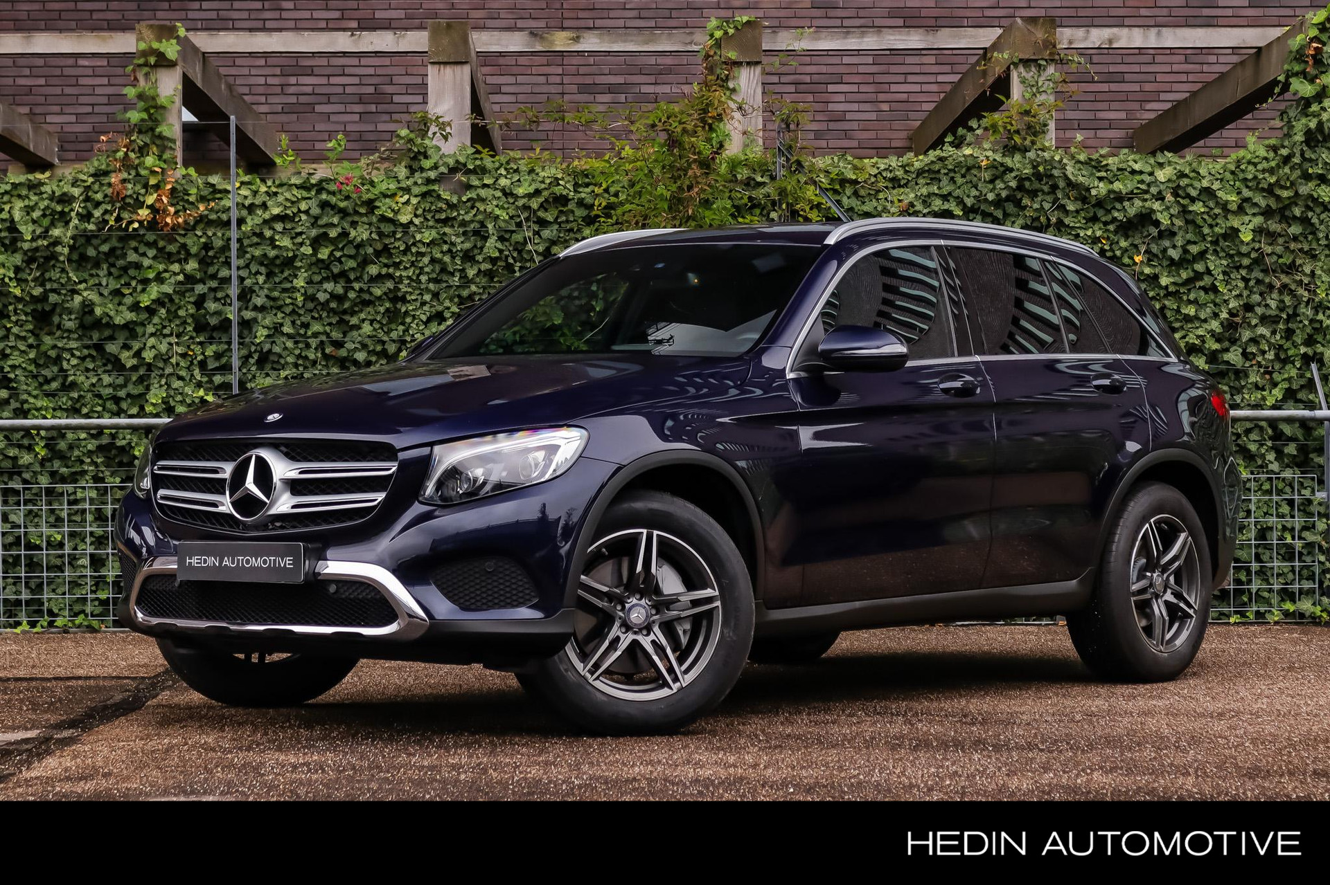 Mercedes-Benz GLC GLC 250 Automaat 4MATIC Exclusive Line Exterieur | AMG Line Interieur | Comand Online | LED | Burmester Audio | Sfeerverlichting | Parktronic | Spiegelpakket