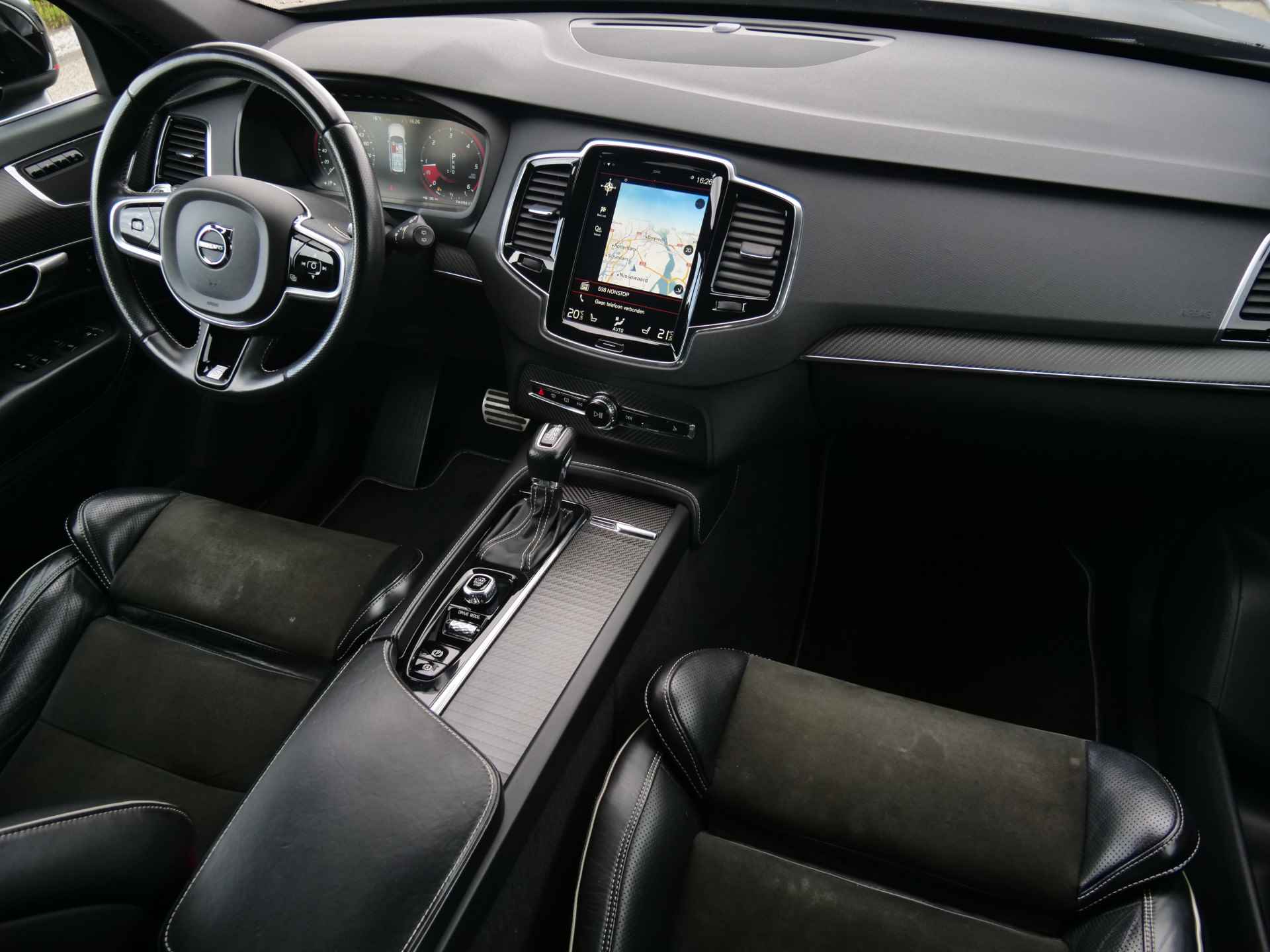Volvo XC90 2.0 D5 236 Pk Automaat AWD Inscription 7-p Navi / DAB / Apple Carplay / Camera - 2/49