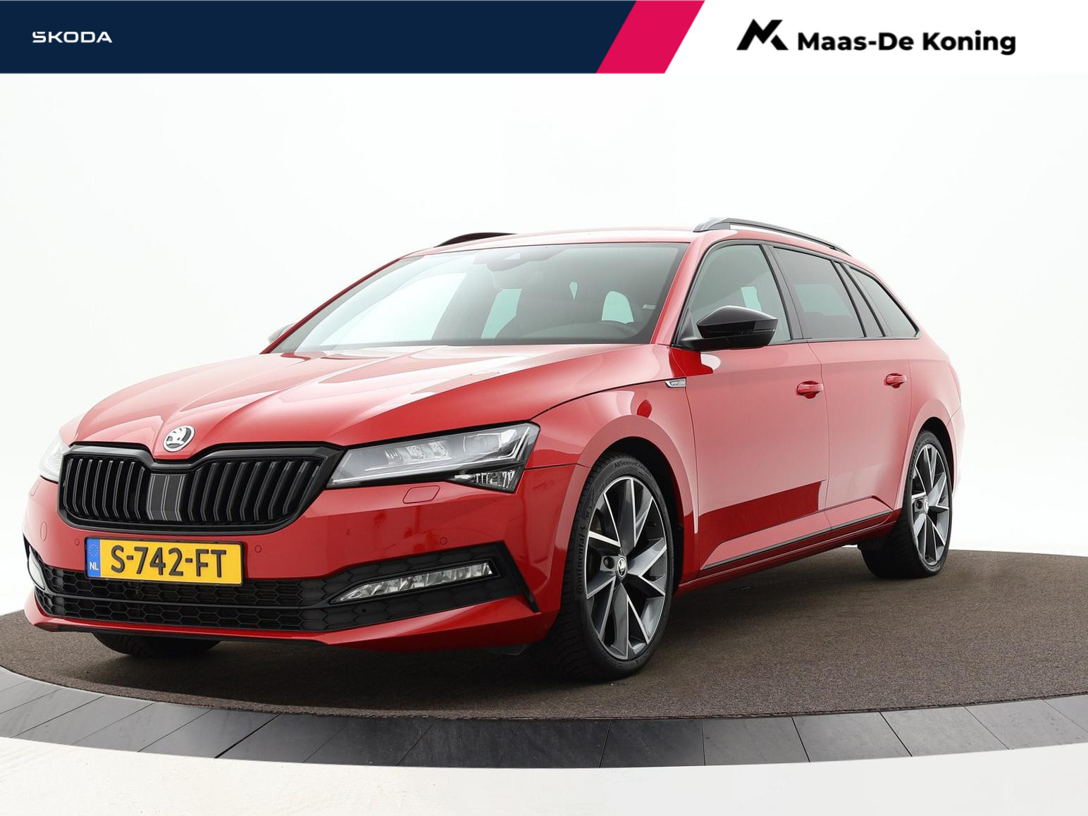 Skoda Superb Combi 1.5 Tsi 150pk DSG ACT Sportline Business · Keyless · Camera · Side Assist · Elek. Achterklep · 19'' Inch · Garantie t/m 26-01-2027 of 100.000km