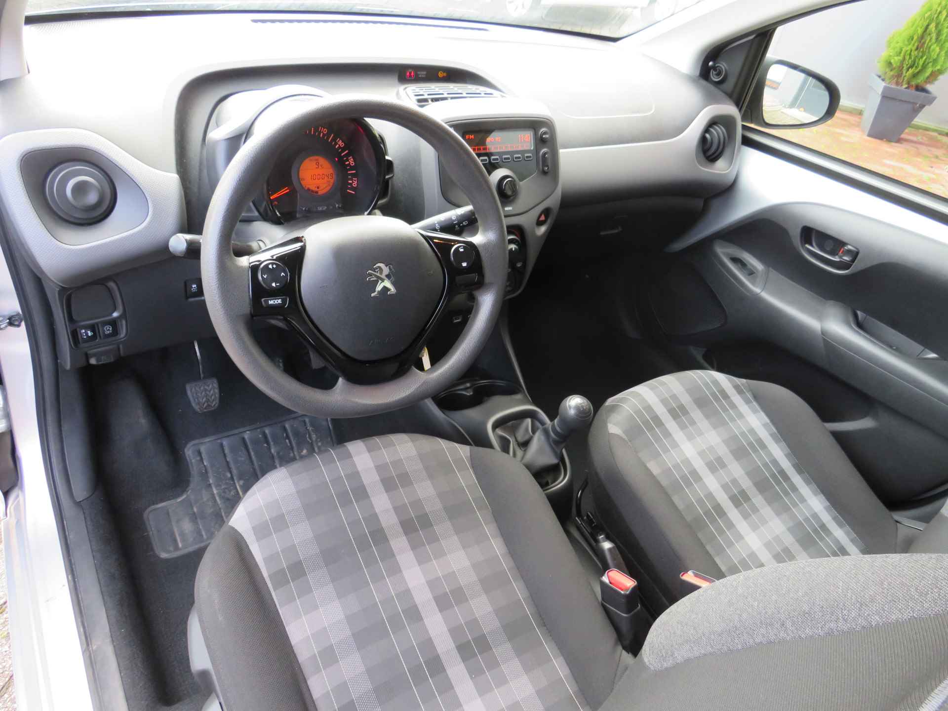 Peugeot 108 1.0 e-VTi Active | 1e Eigenaar | Airco | Bluetooth | Inc. BOVAG-Garantie - 16/33