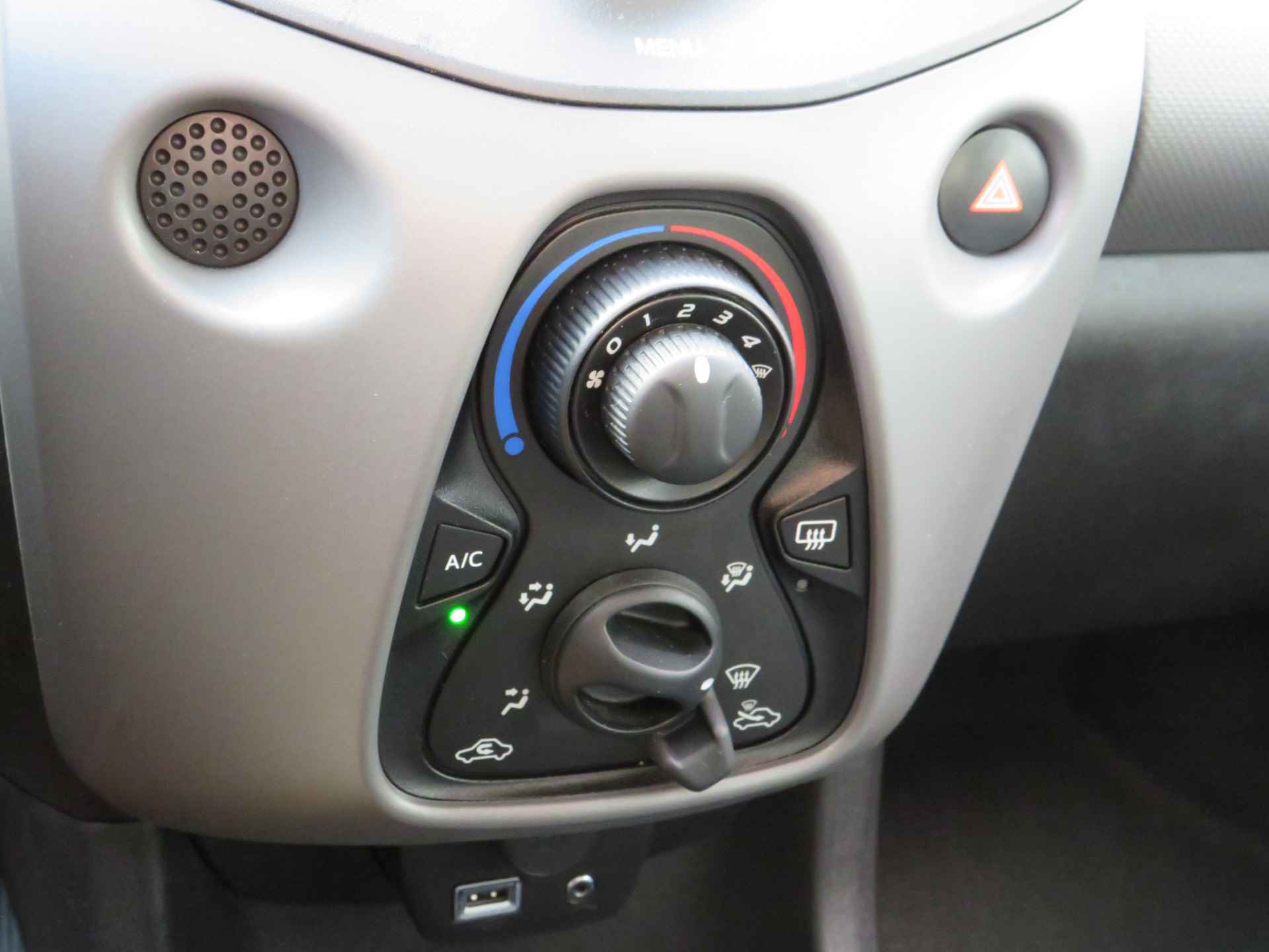 Peugeot 108 1.0 e-VTi Active | 1e Eigenaar | Airco | Bluetooth | Inc. BOVAG-Garantie - 24/33