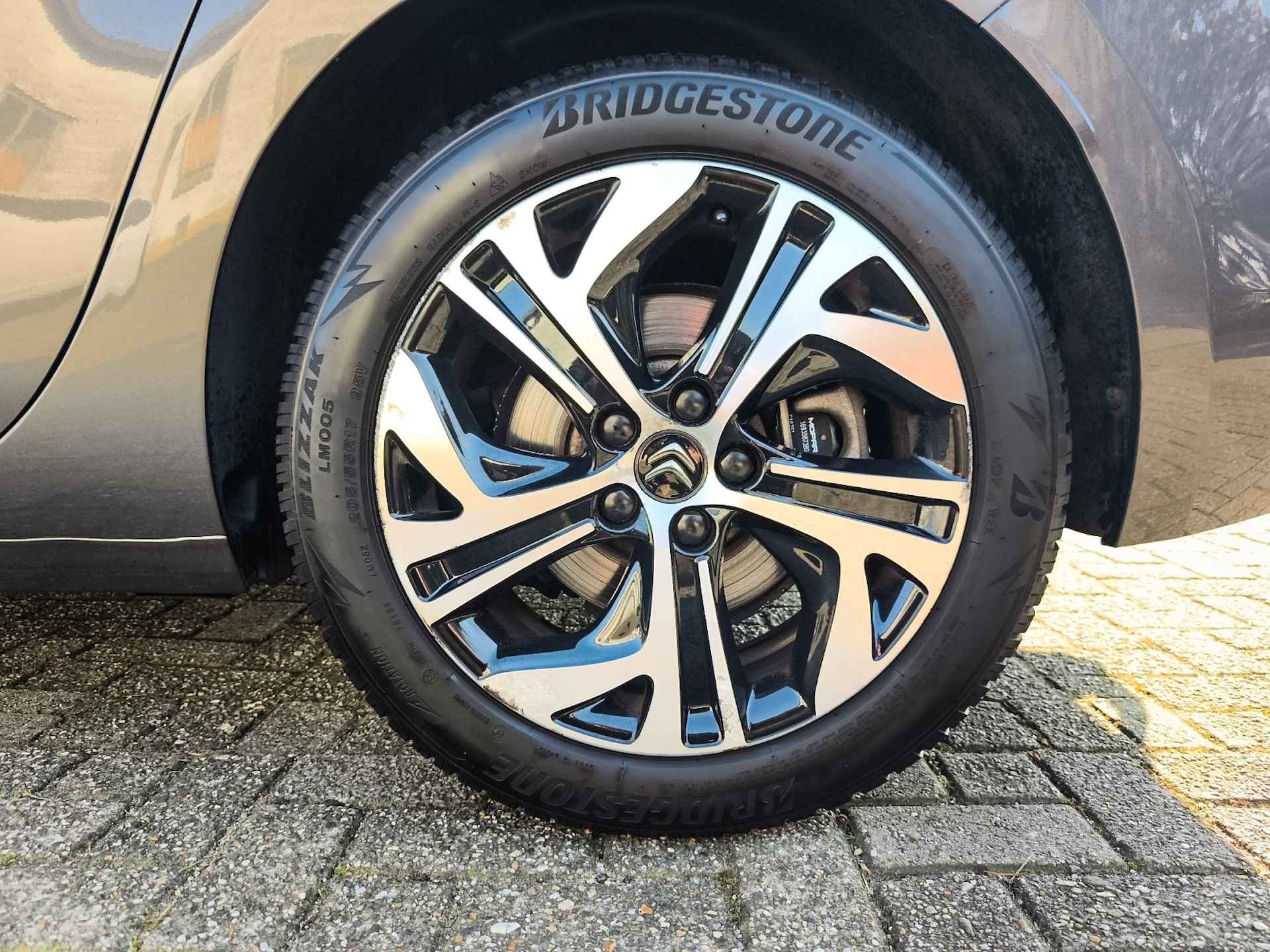 Citroën Grand C4 Spacetourer 1.2 PureTech Origins (131 PK) 2e-Eig. Citroën-Dealer-Onderh. BOVAG-Garantie. NL-Auto. 7-Pers, Trekhaak, Navigatie/Apple-Carplay/Android-Auto, Adaptive-Cruisecontrol, Keyless-Entry/Start, Parkeersensoren-V+A, Achteruitrijc Massage-Stoel, Licht-Zicht-Pakket, Lm-Velgen-17Inch, Privacy-Glas - 36/45