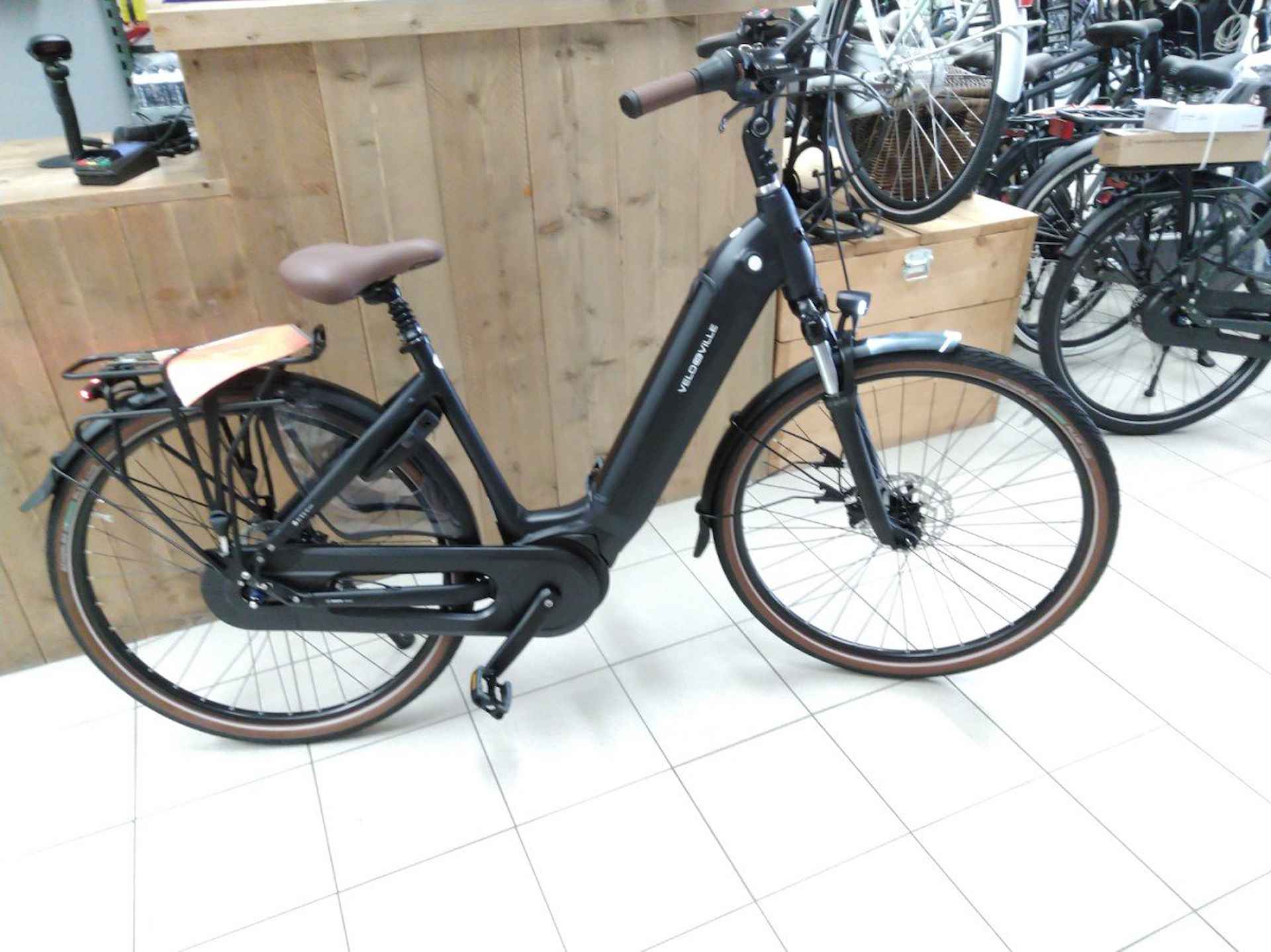 Velo de Ville Aeb 890 smart Dames Deep black mat 50cm 2024 - 1/3