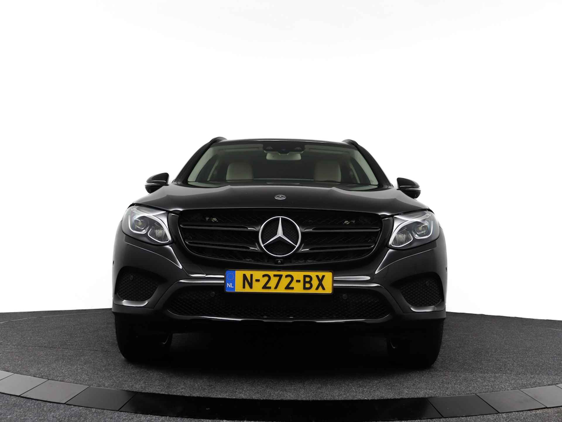 Mercedes-Benz GLC 350e 4MATIC Premium Plus Black | 100% Onderhouden | Panorama | Leer | Navi | DAB+ | LEd / Xenon | Trekhaak - RIJKLAAR - 13/47