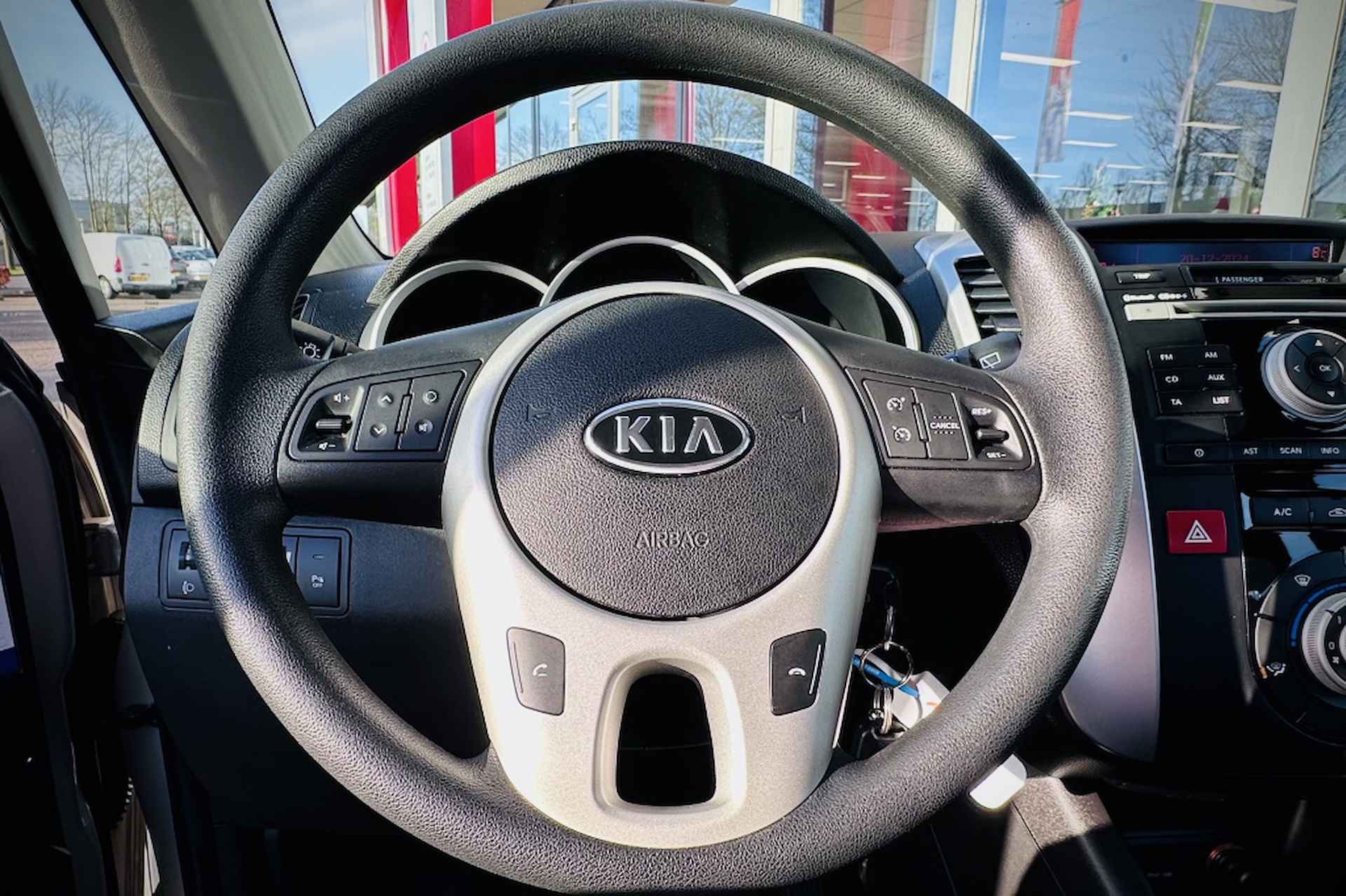 Kia Venga 1.6 CVVT X-tra / AIRCO / CRUISE / PARKEERSENSOREN - 16/22