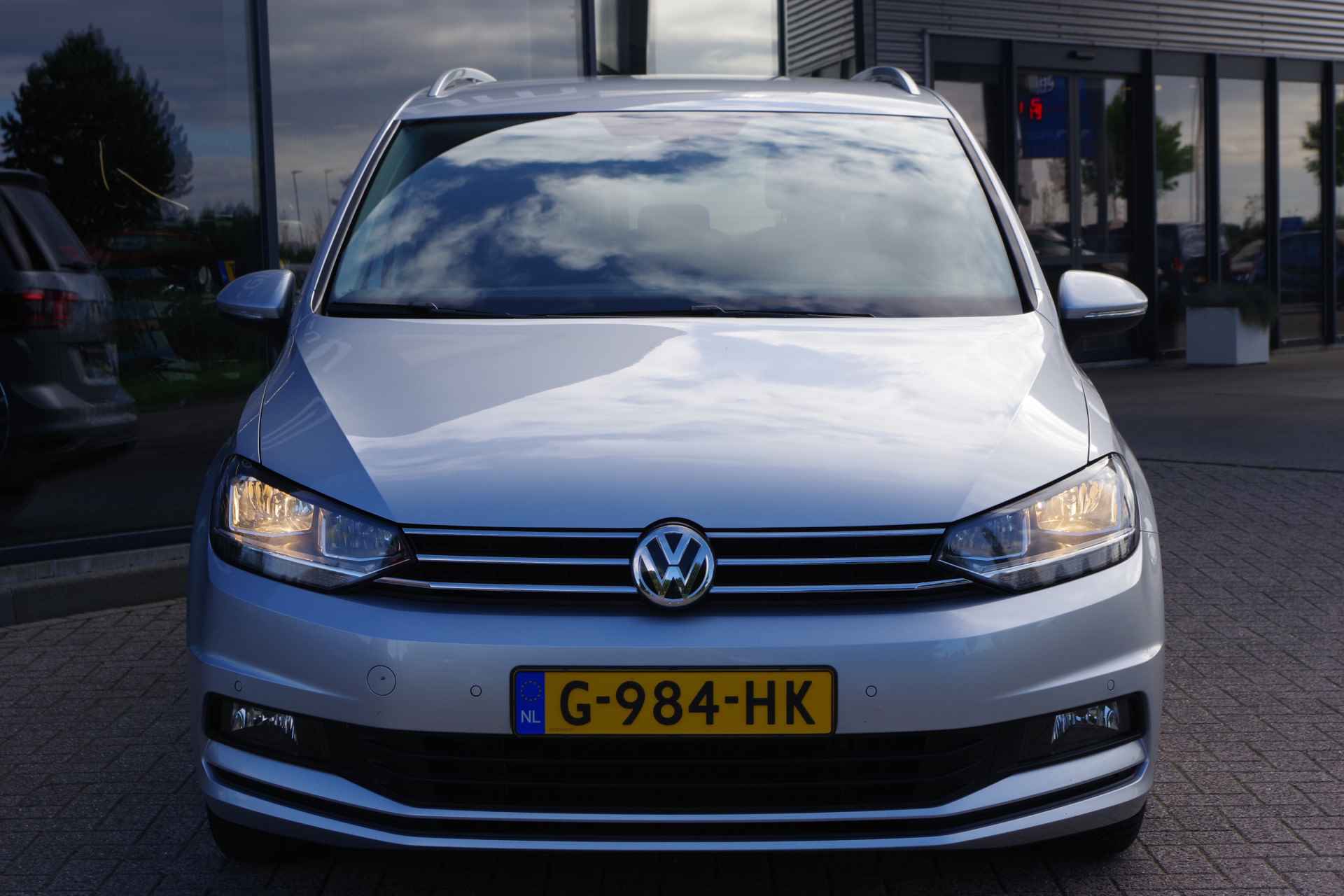 Volkswagen Touran 1.0 TSI 116 PK Comfortline Business 7p, Navigatie, Adap. Cruise Control, Camera, CarPlay - 6/38