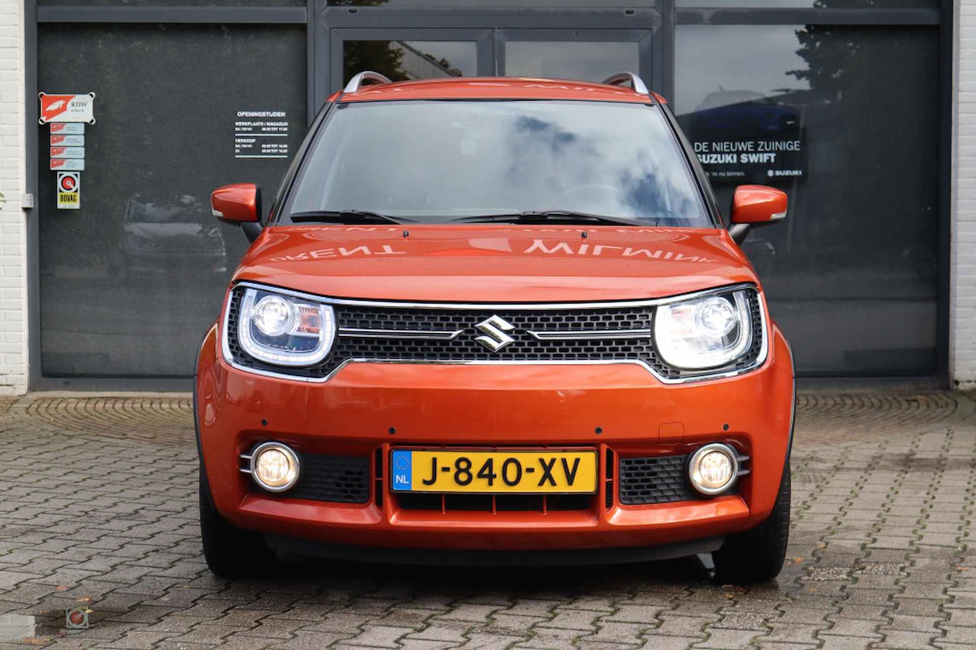 Suzuki Ignis 1.2 Stijl Automaat Trekhaak/Cruise/Keyless/Apple/AndroidAuto - 4/42