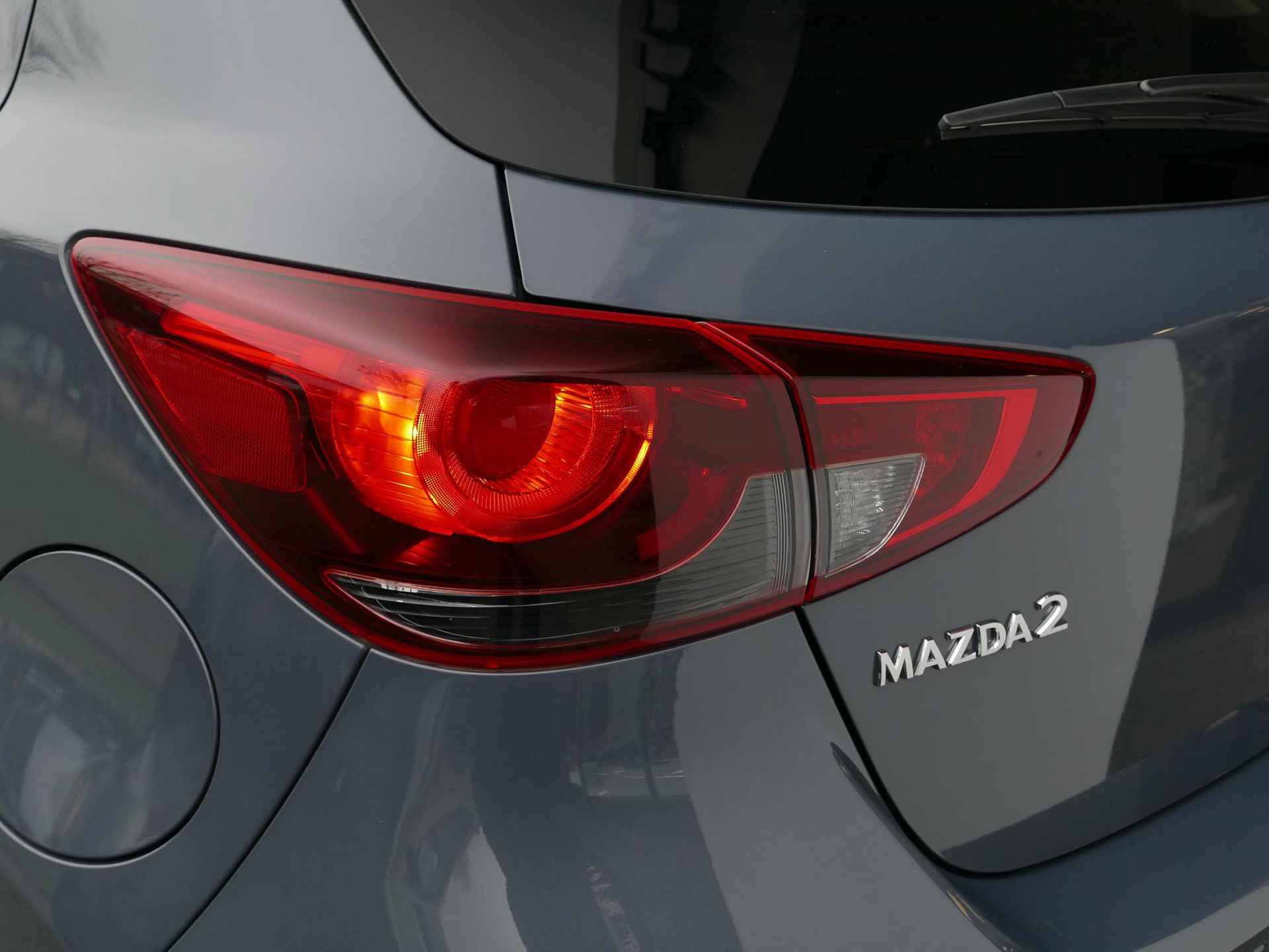 Mazda 2 1.5 e-SkyActiv-G 90 Exclusive-Line | Keyless | HUD | Stoelverwarming | RIJKLAARPRIJS! - 5/25