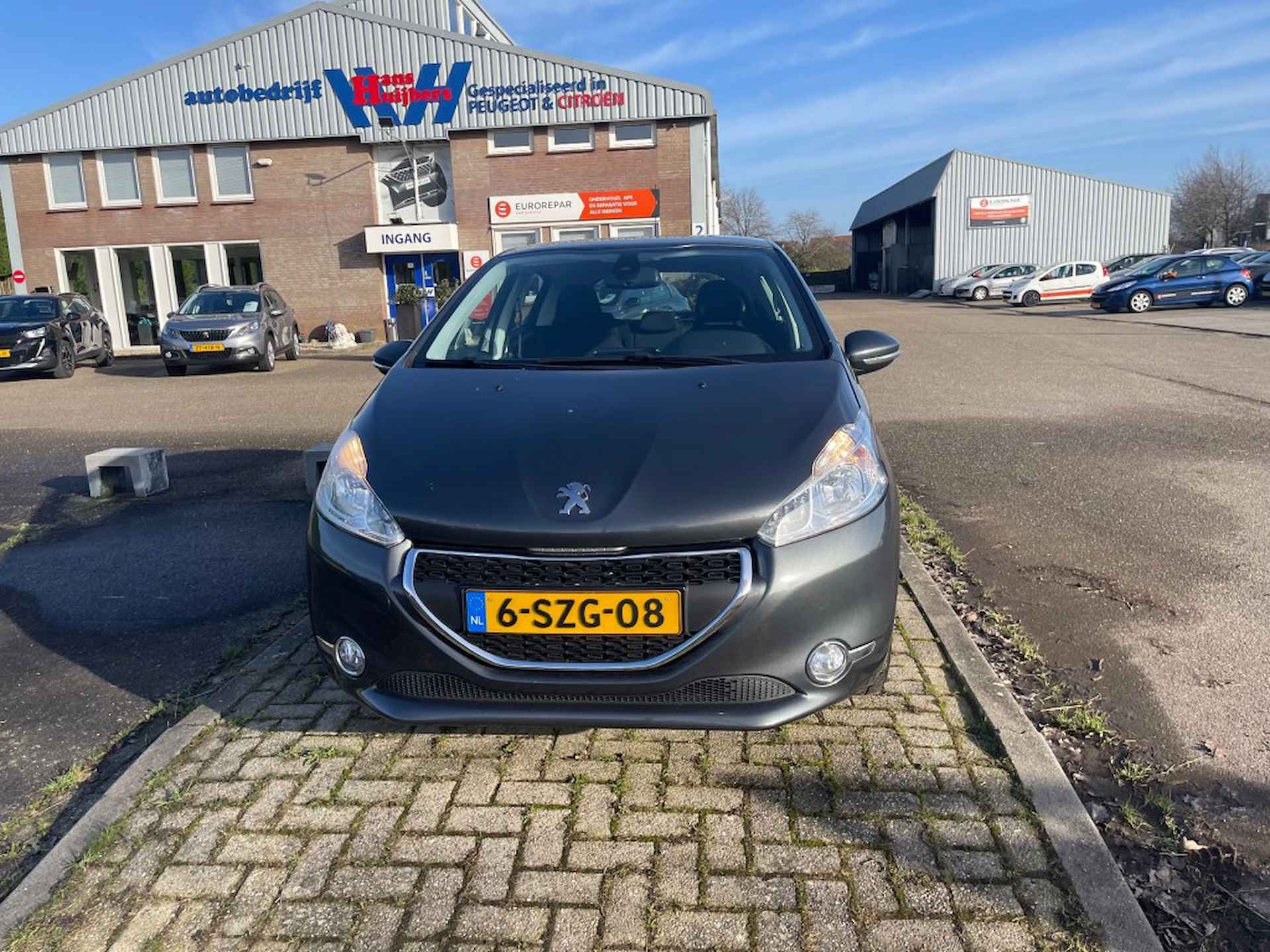 PEUGEOT 208 ENVY 1.2-82PK 5-DEURS - CLIMATE CONTROLE - NAVI - PARKEERHULP - 3/33