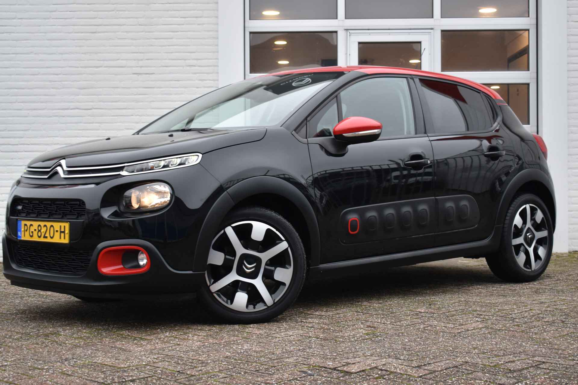 Citroën C3 PureTech 110 S&S Shine Navi | Airco | Camera achter | - 23/27