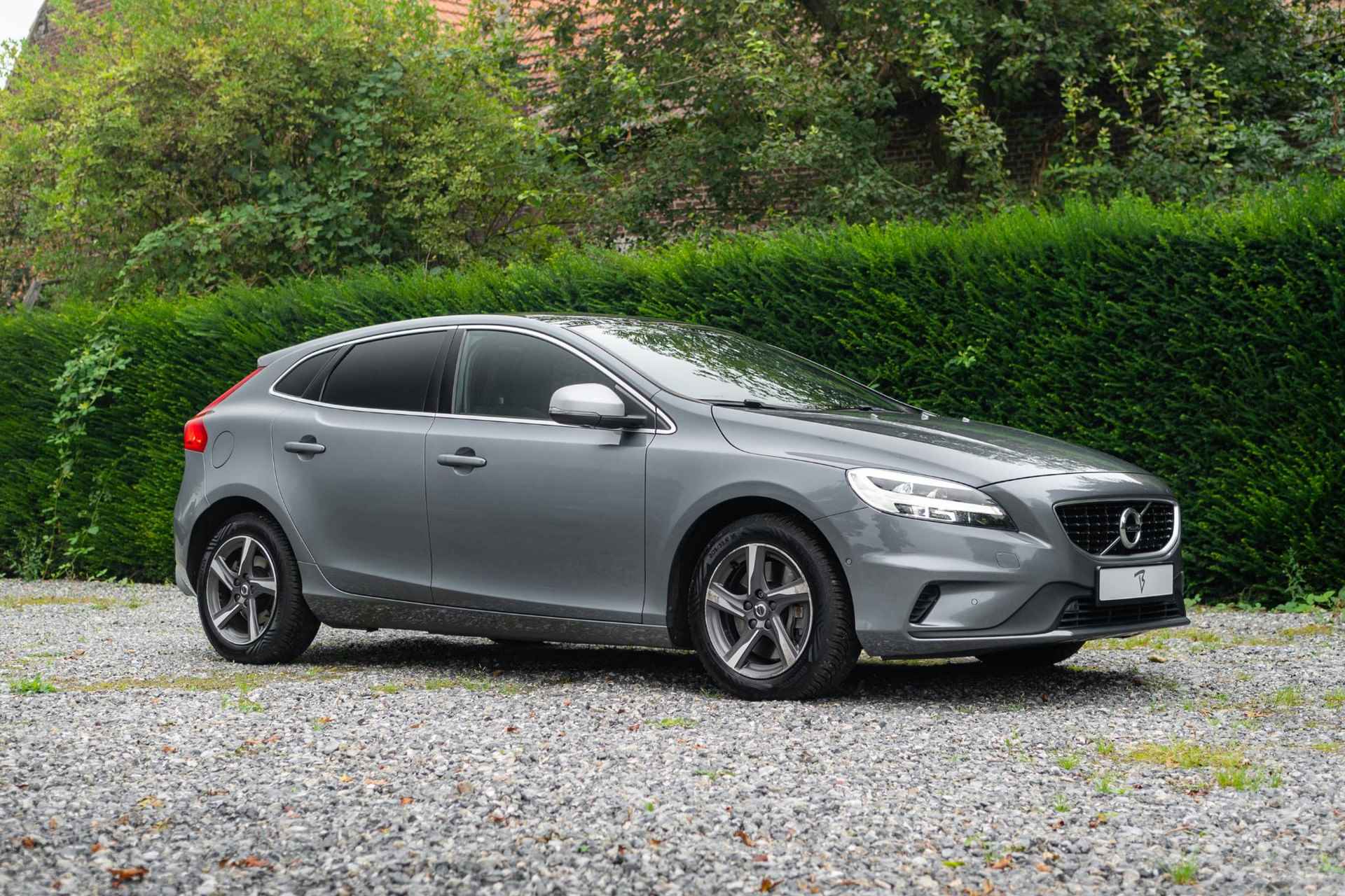 Volvo V40 2.0 D3 R-Design 150pk *Leder-Pano-StandVerw-Trekh - 25/30