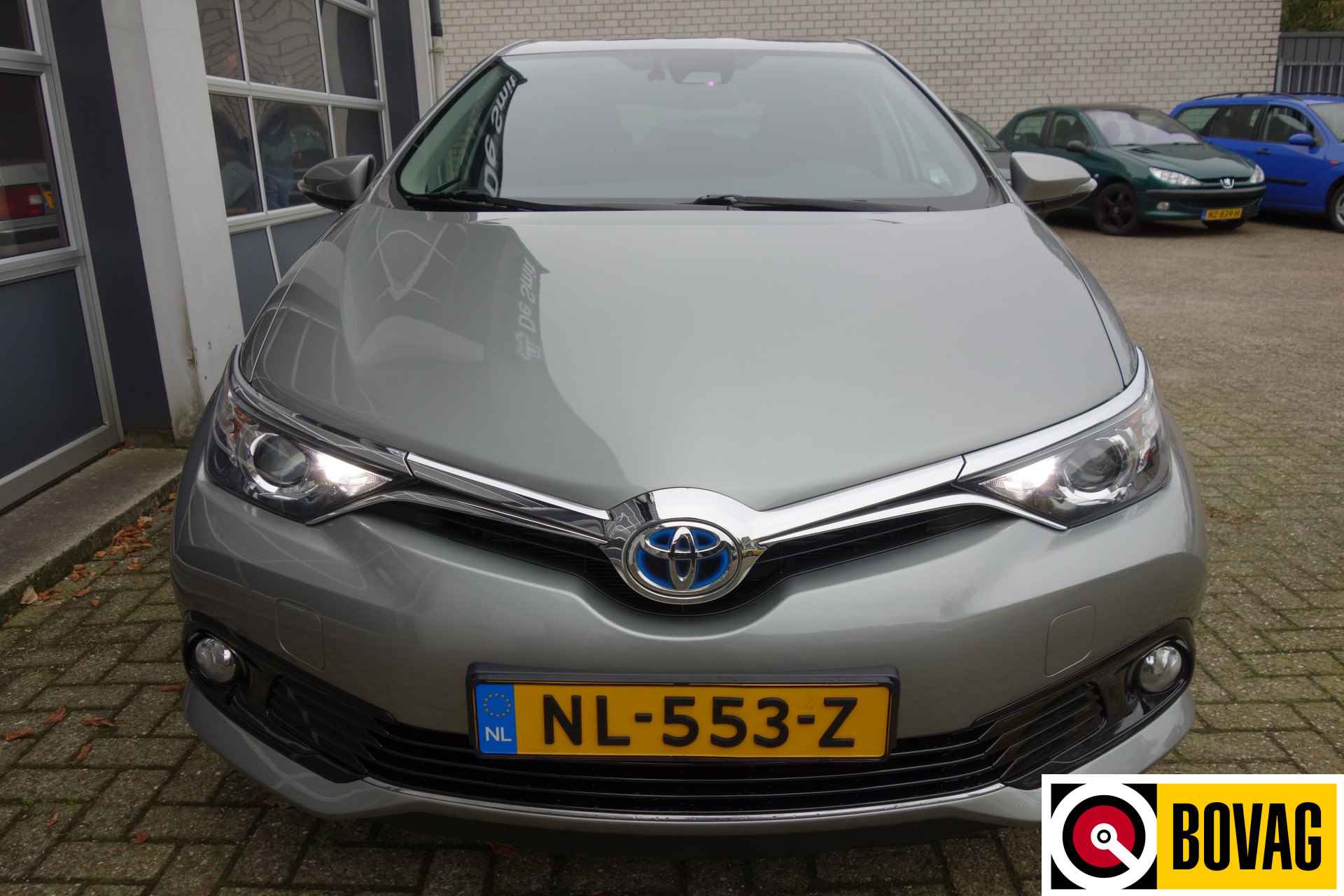 Toyota Auris 1.8 Hybrid Dynamic Smart Hybrid - 2/12