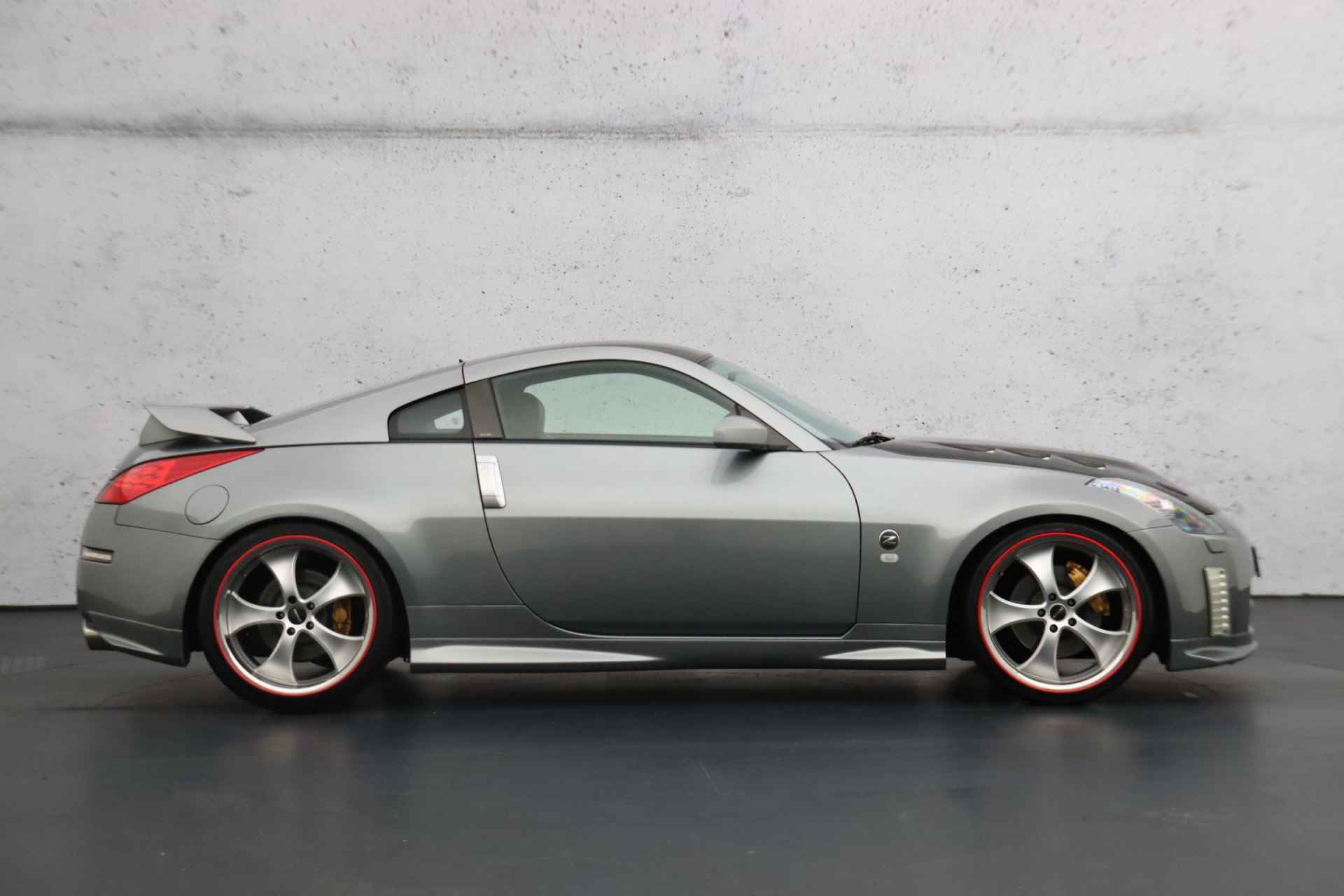 Nissan 350Z 3.5 V6 R-tune | 1e eigenaar | Nieuwstaat | Carbon | Leder | Xenon | Stoelverwarming - 22/23