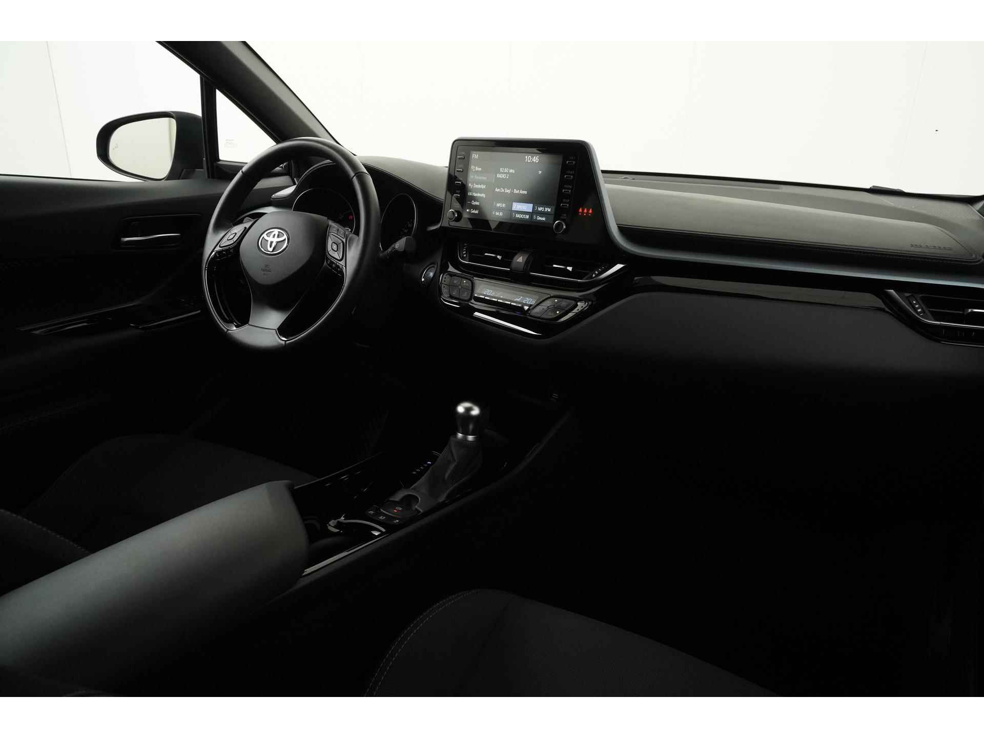 Toyota C-HR 2.0 Hybrid Style Premium | LED | Camera | Blind spot | Adapt.cruise |  Zondag Open! - 2/45