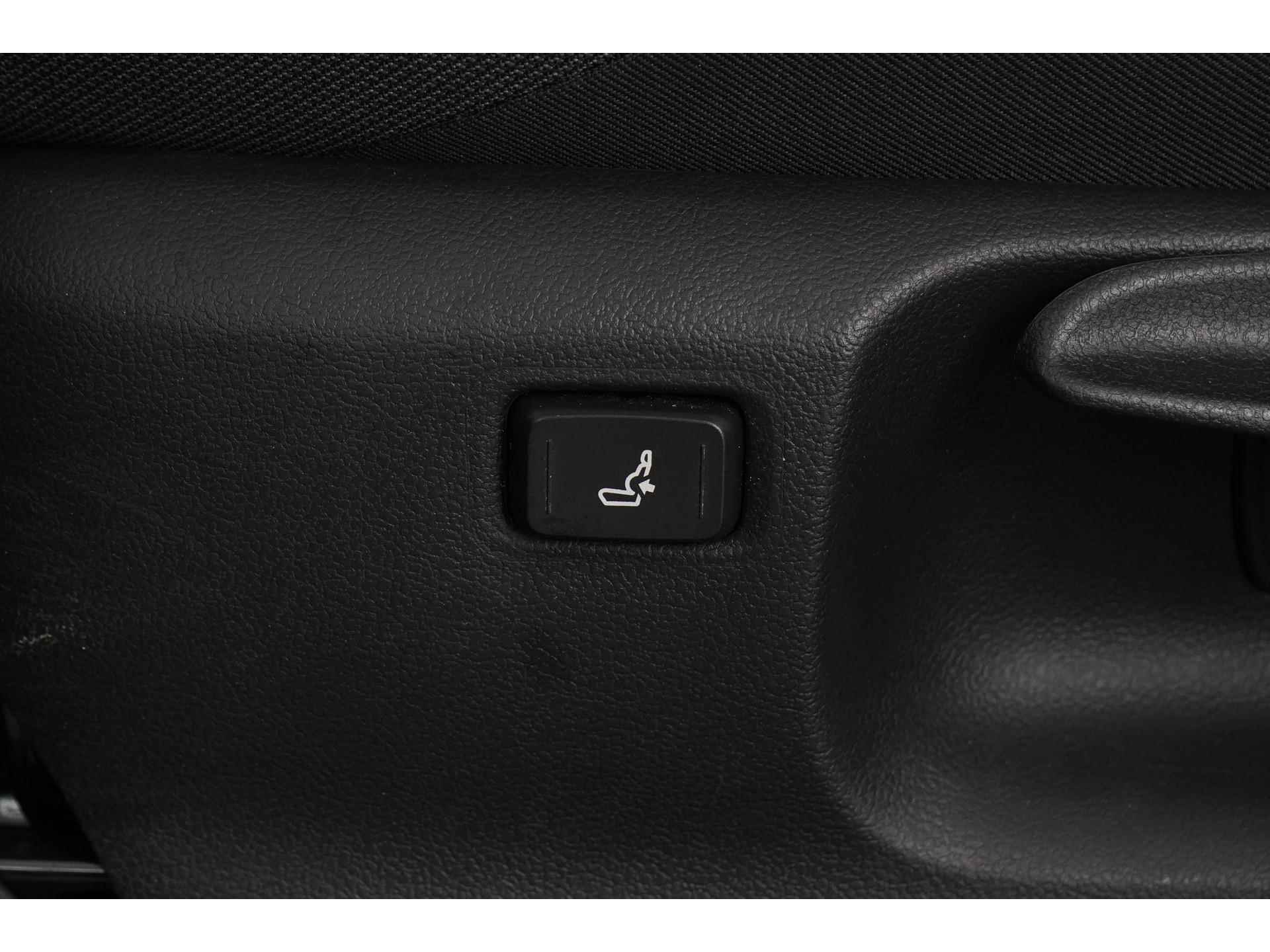 Toyota C-HR 2.0 Hybrid Style Premium | LED | Camera | Blind spot | Adapt.cruise |  Zondag Open! - 26/45