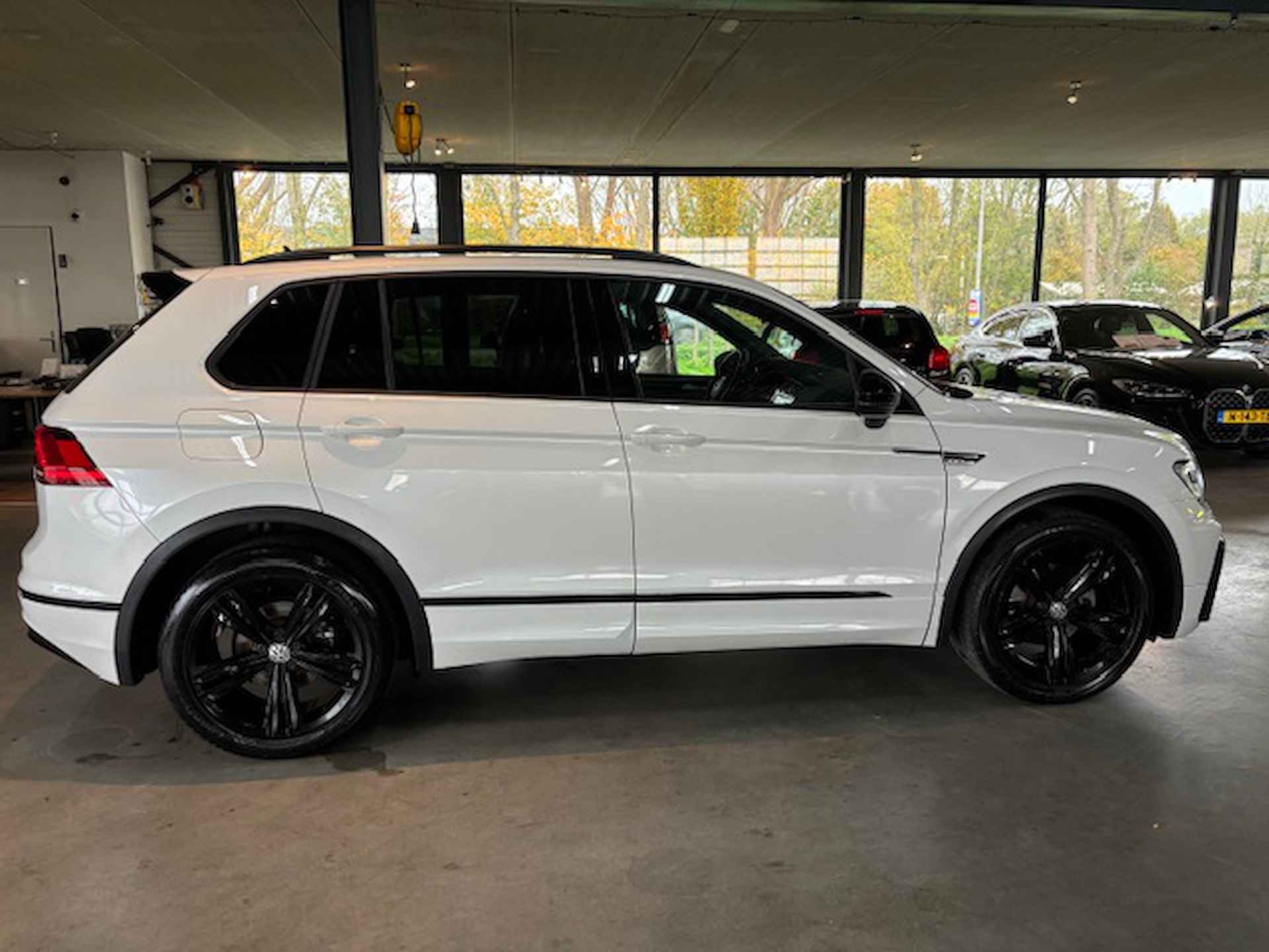 VOLKSWAGEN Tiguan 1.5 TSI ACT 150pk DSG Highline Business R - 6/39