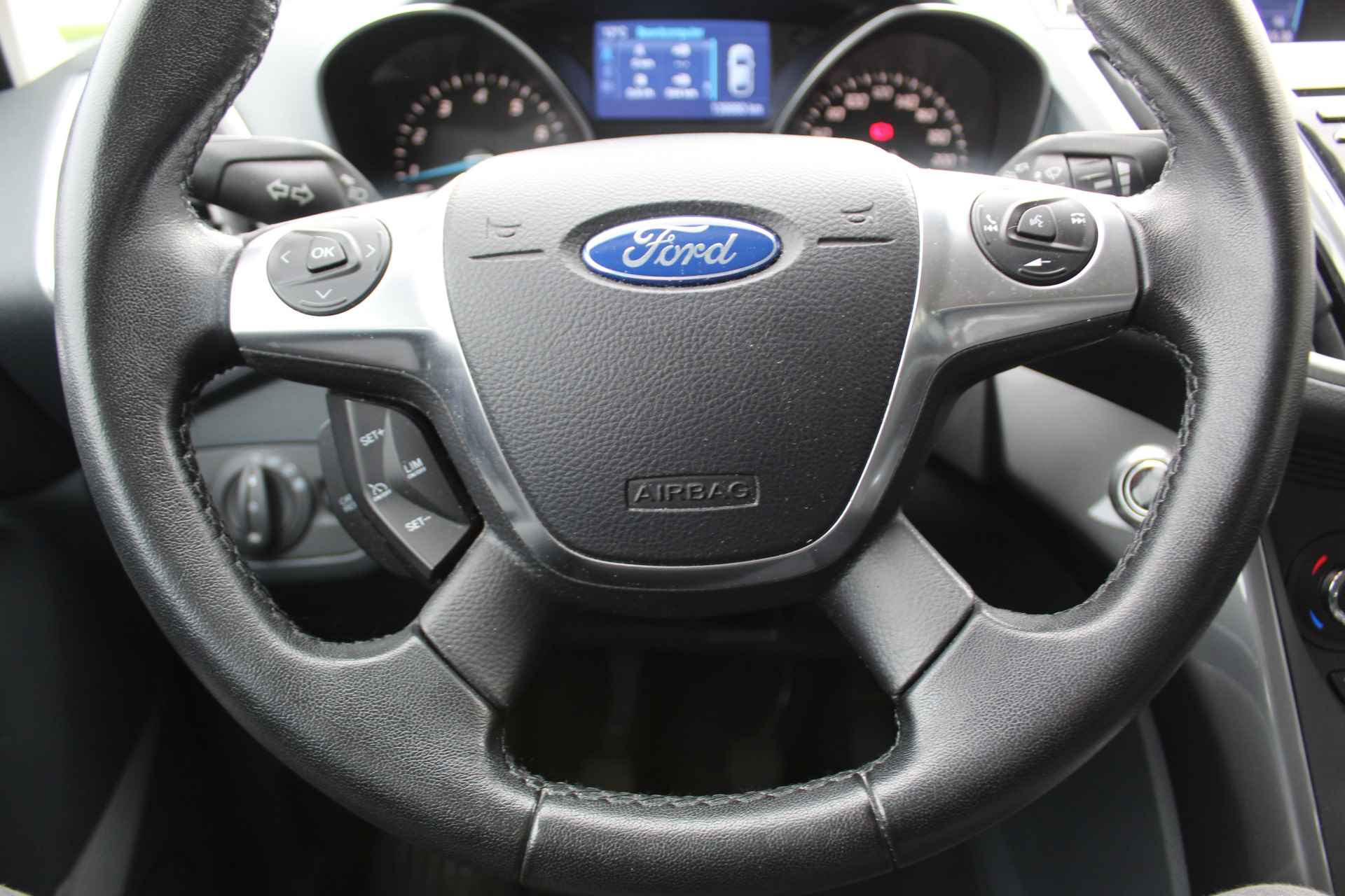 Ford C-MAX 1.0 Edition Plus , 125pk Navigatie , Camera , Trekhaak , Climate control Cruise Control , LM velgen , Parkeersensoren , Sony Audio - 16/47