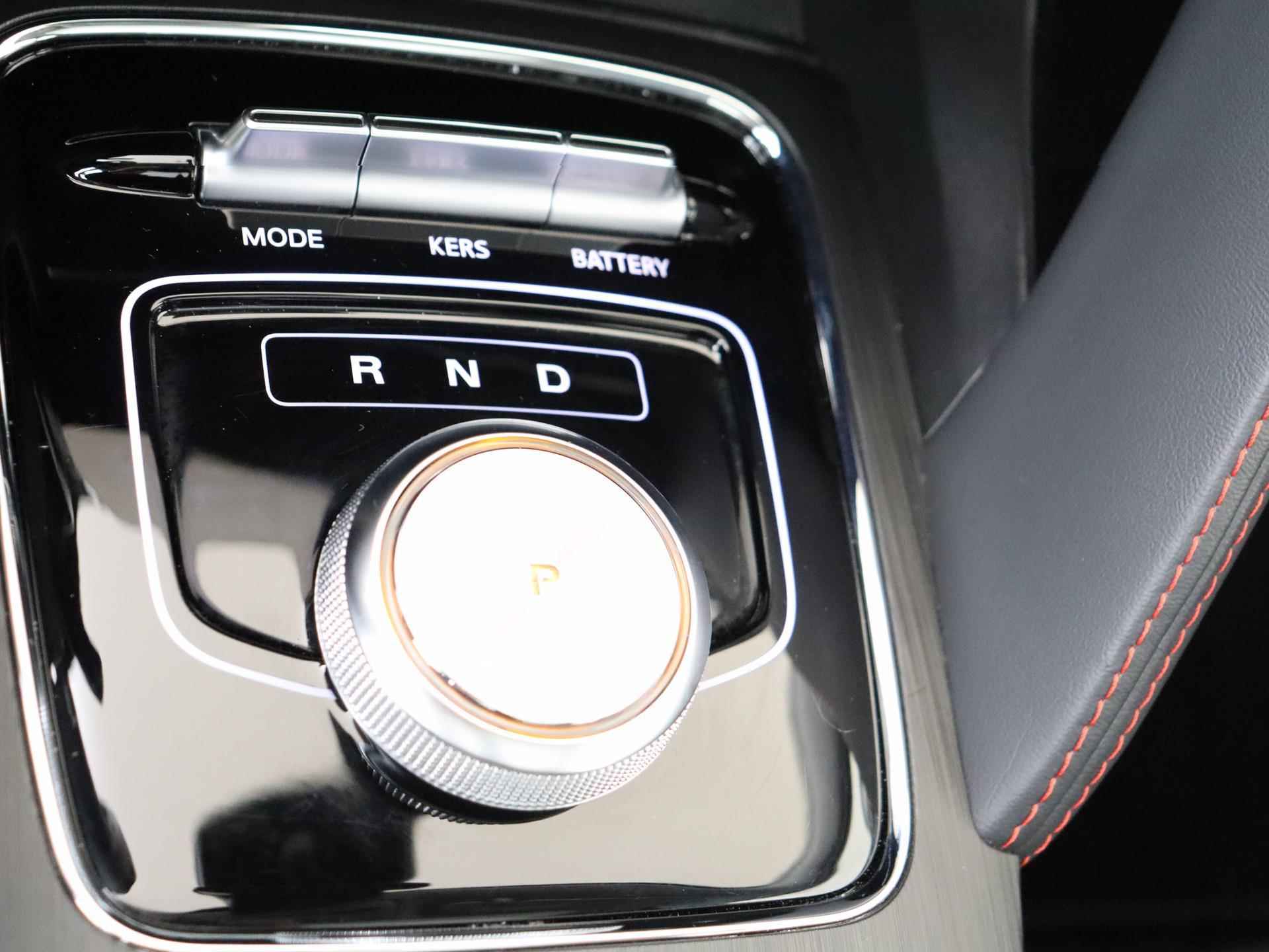 MG ZS EV Standard Range Luxury 50 kWh 320 KM WLTP | Panoramisch schuifkanteldak | 360 graden camera - 15/31