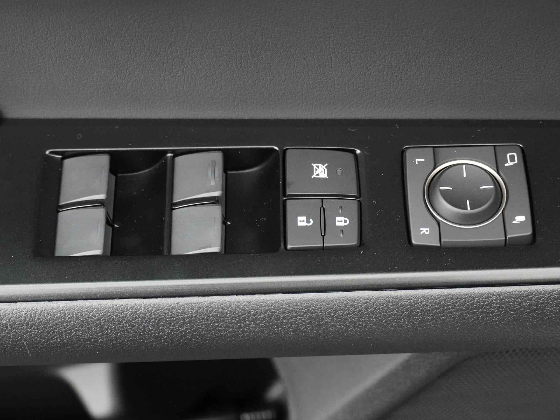 Lexus UX 250h F Sport Design | Schuif-/kanteldak | Nieuw | Overstap bonus - 26/30