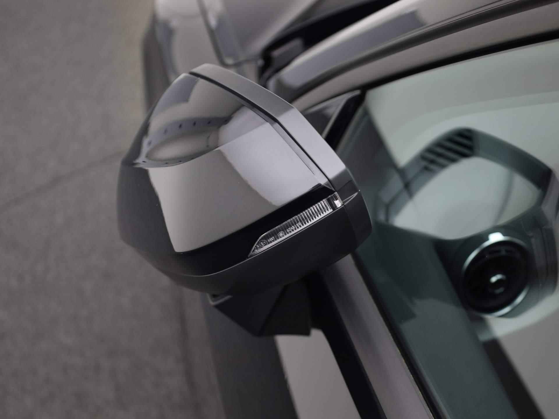 Audi Q2 35 TFSI/150PK Advanced · Parkeersensoren + camera · Navigatie · Stoelverwarming - 32/40