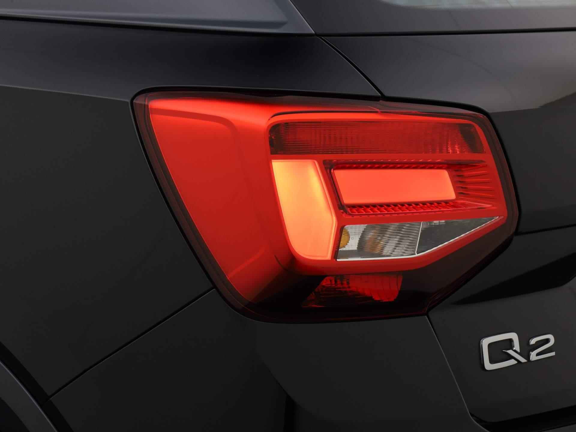 Audi Q2 35 TFSI/150PK Advanced · Parkeersensoren + camera · Navigatie · Stoelverwarming - 34/40