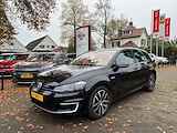 VOLKSWAGEN E-golf E-GOLF / LEDER / DYNAUDIO / NAVI / ADAP. CRUISE / 17&#39;&#39; LMV