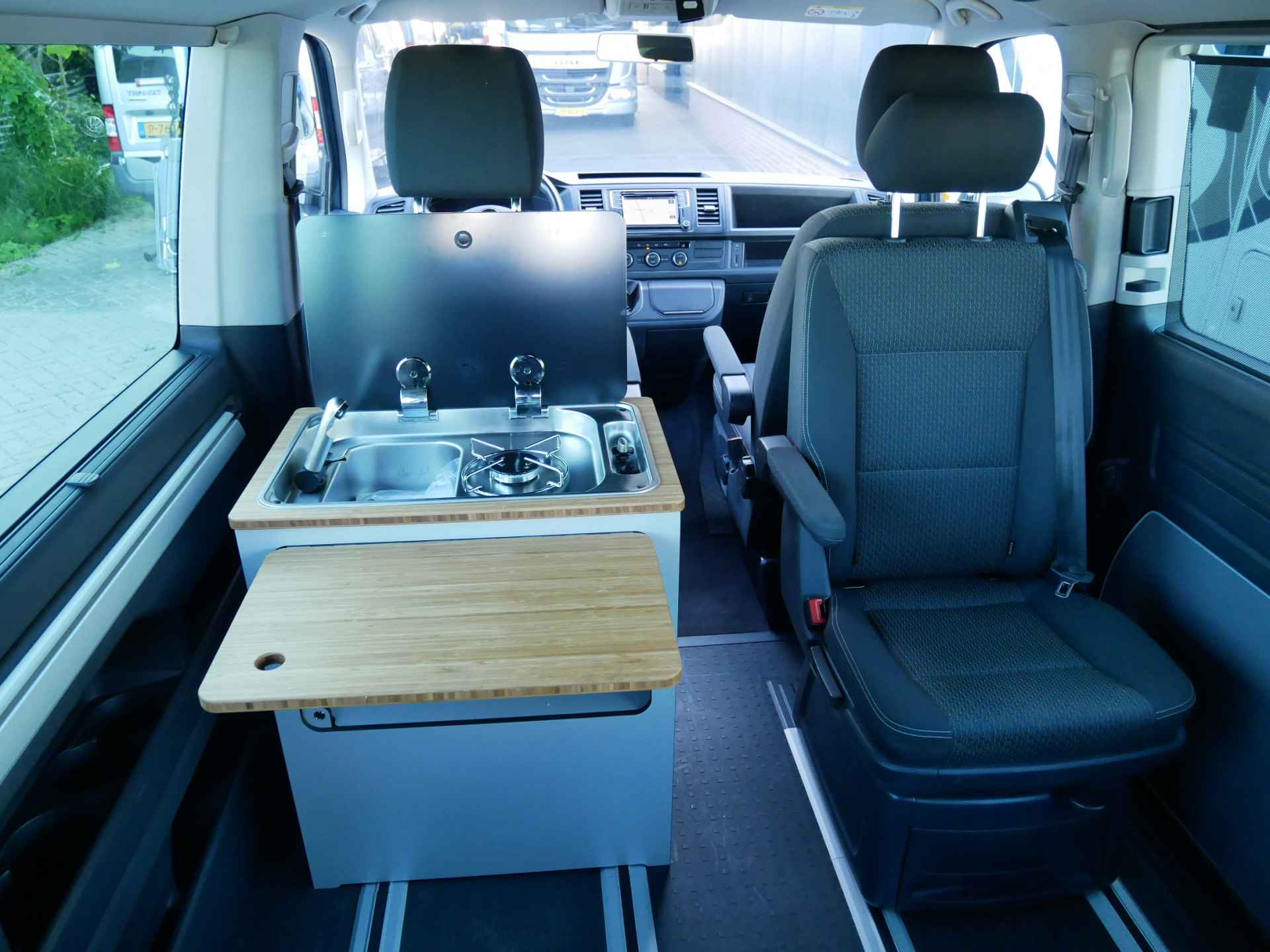 Volkswagen T6 Multivan, Buscamper met Easy fit Slaaphefdak!! - 7/30
