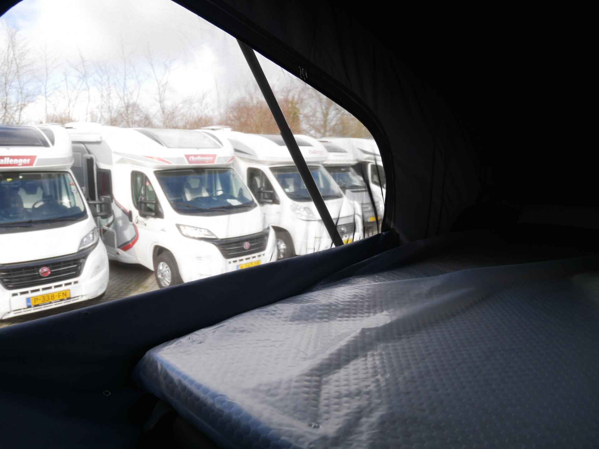 Volkswagen T6 Multivan, Buscamper met Easy fit Slaaphefdak!! - 13/30