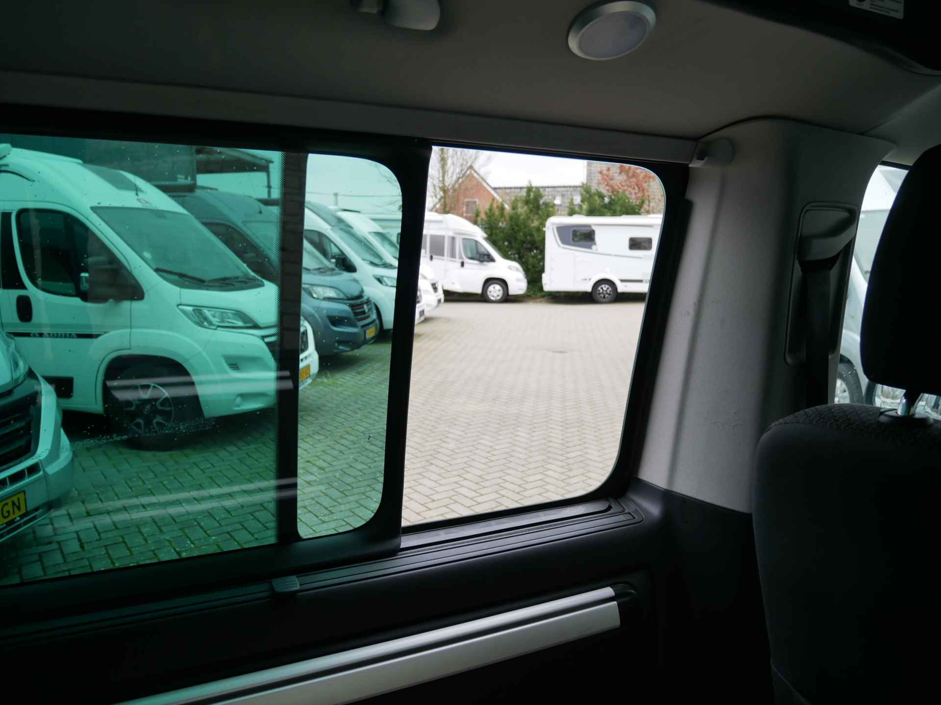 Volkswagen T6 Multivan, Buscamper met Easy fit Slaaphefdak!! - 21/30