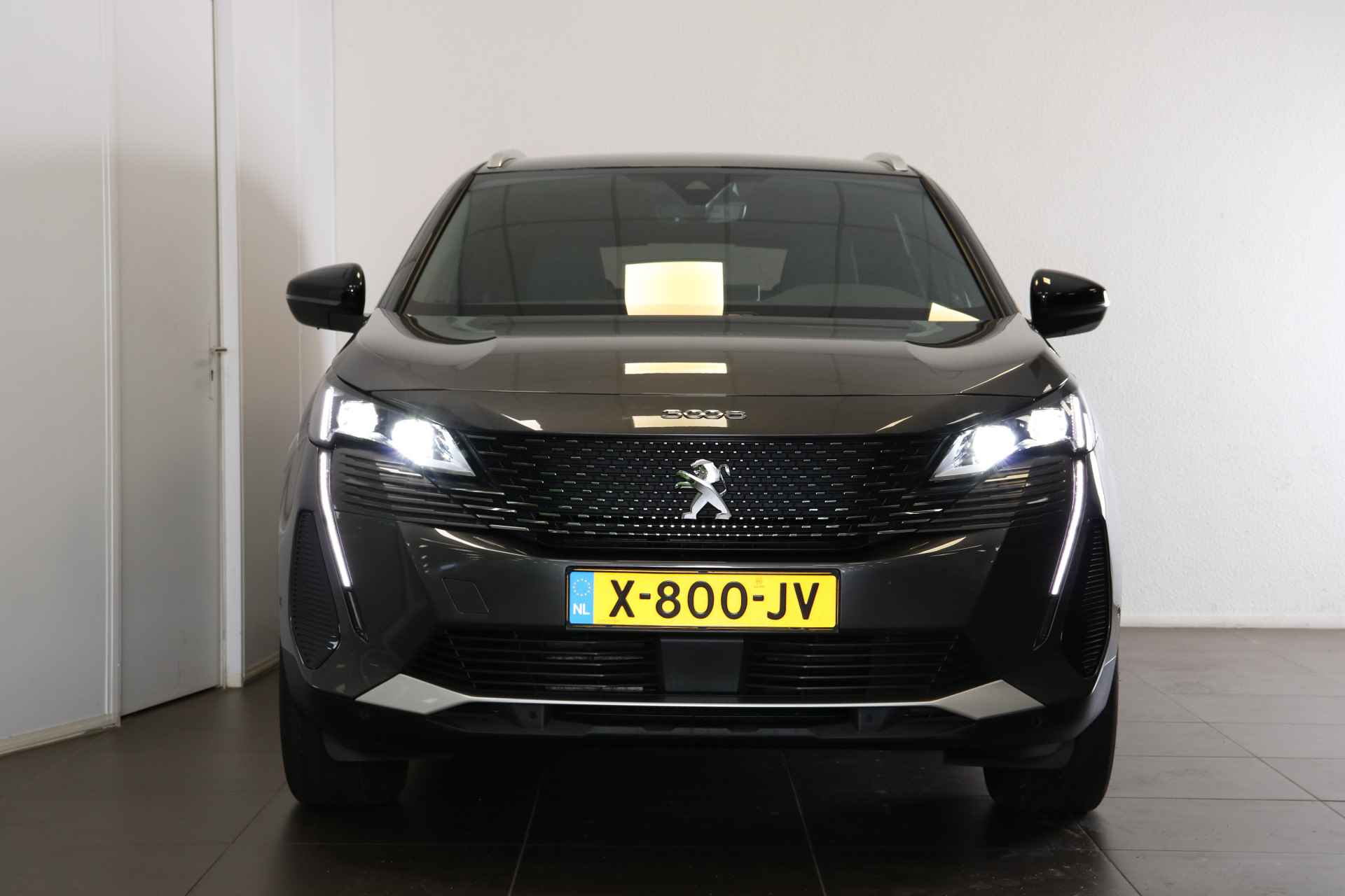 Peugeot 3008 1.2 PureTech GT 130pk Automaat | Navi | Leder /alcantara | El. bed. achterklep | Adaptieve Cruise control | Camera | Keyless Entry | - 3/55